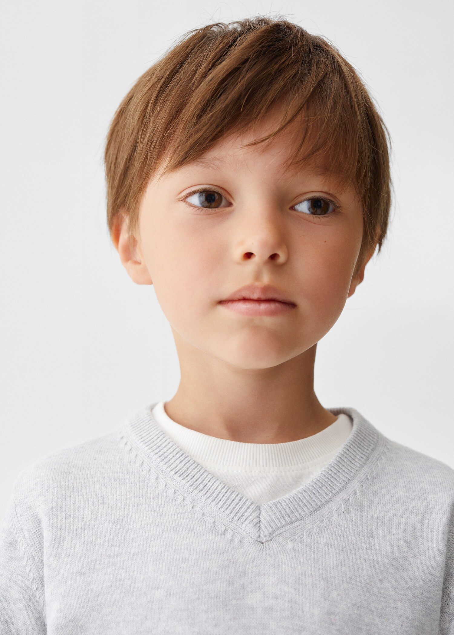 V-neck sweater - Details of the article 1