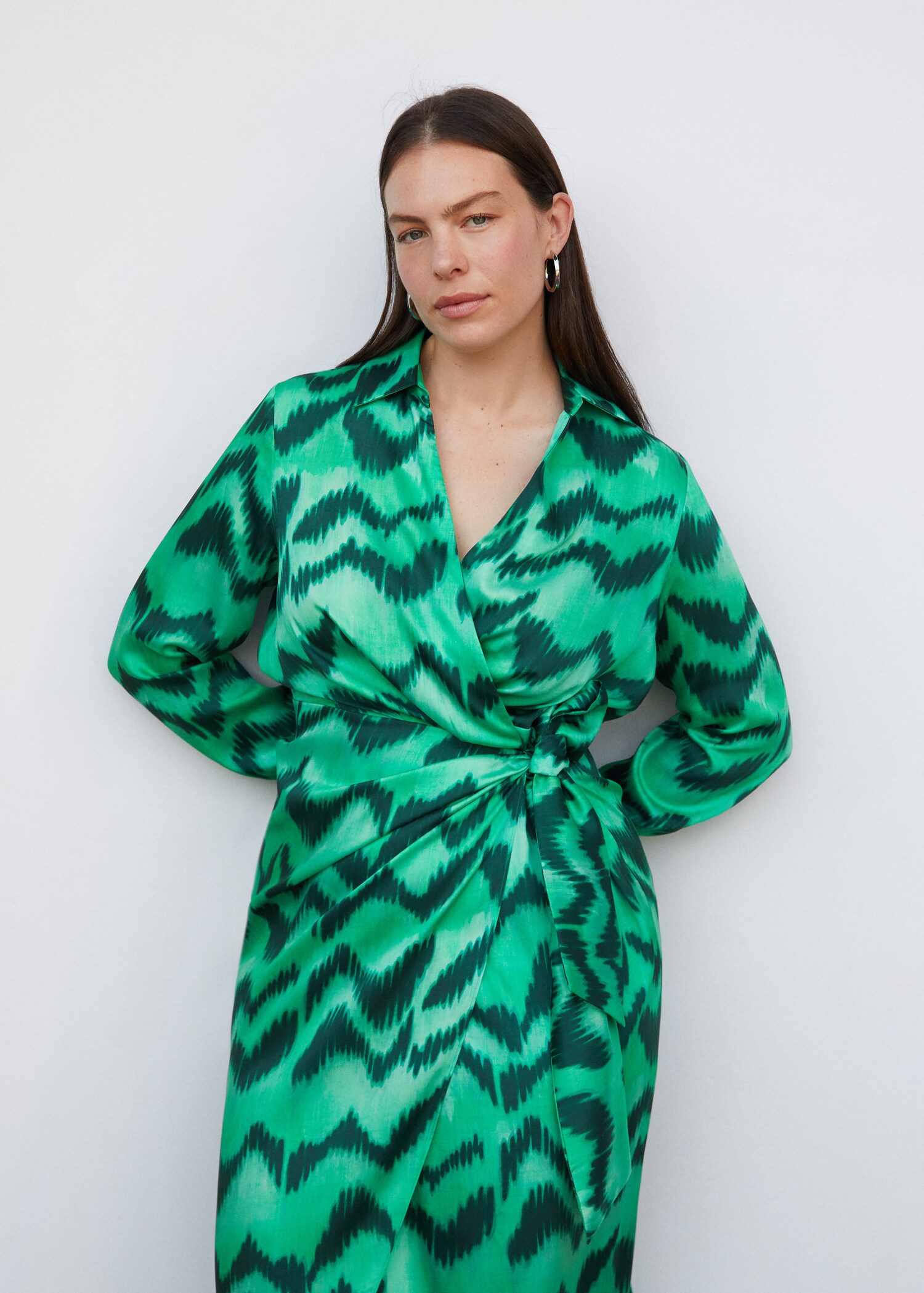 Robe chemise satinée imprimée - Détail de l'article 5