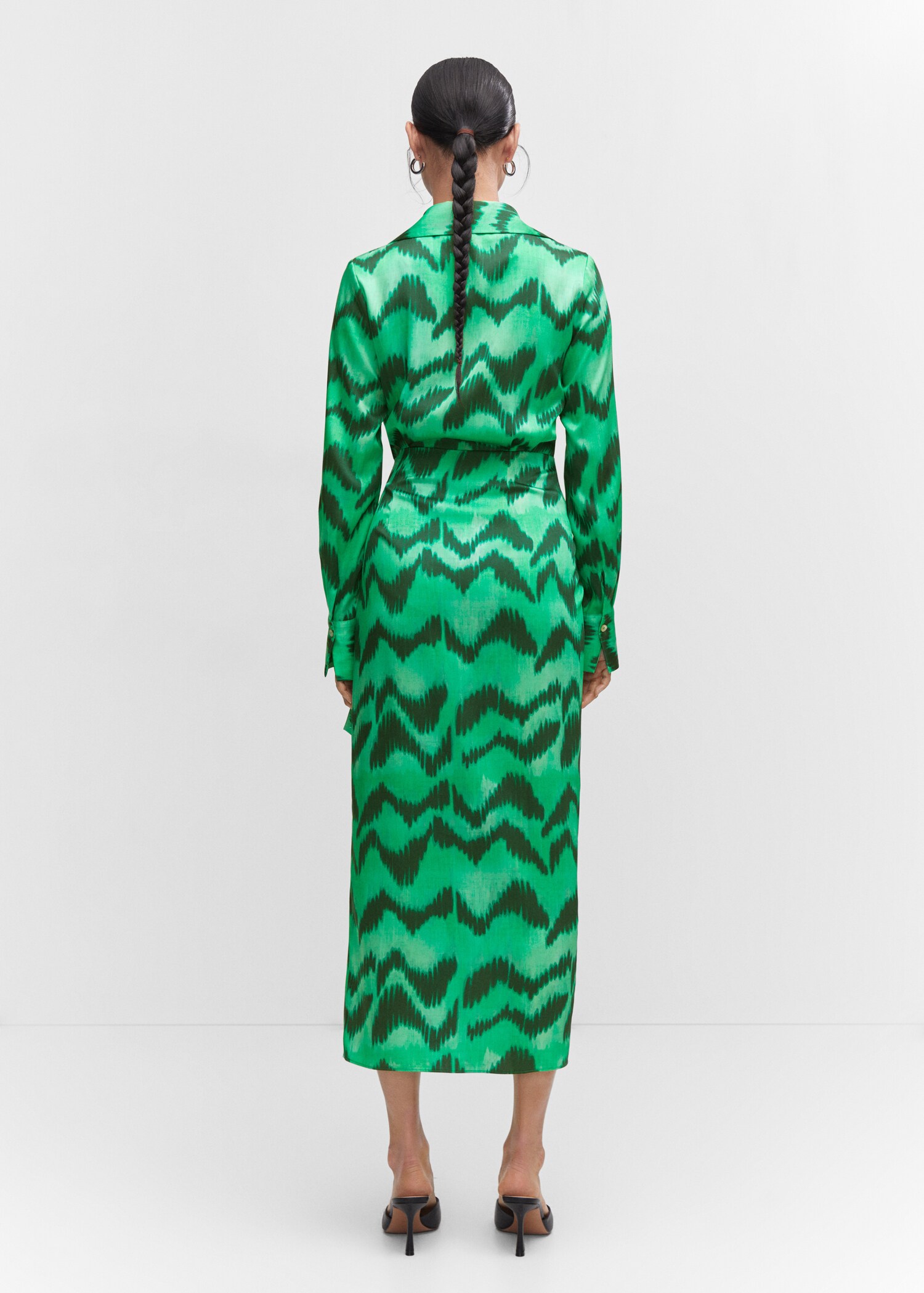 Robe chemise satinée imprimée - Verso de l’article