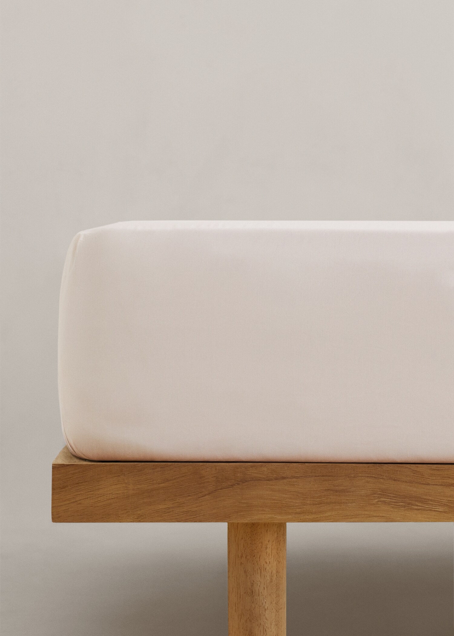 Cotton fitted sheet (180 threads) 90x200x30cm - Article without model