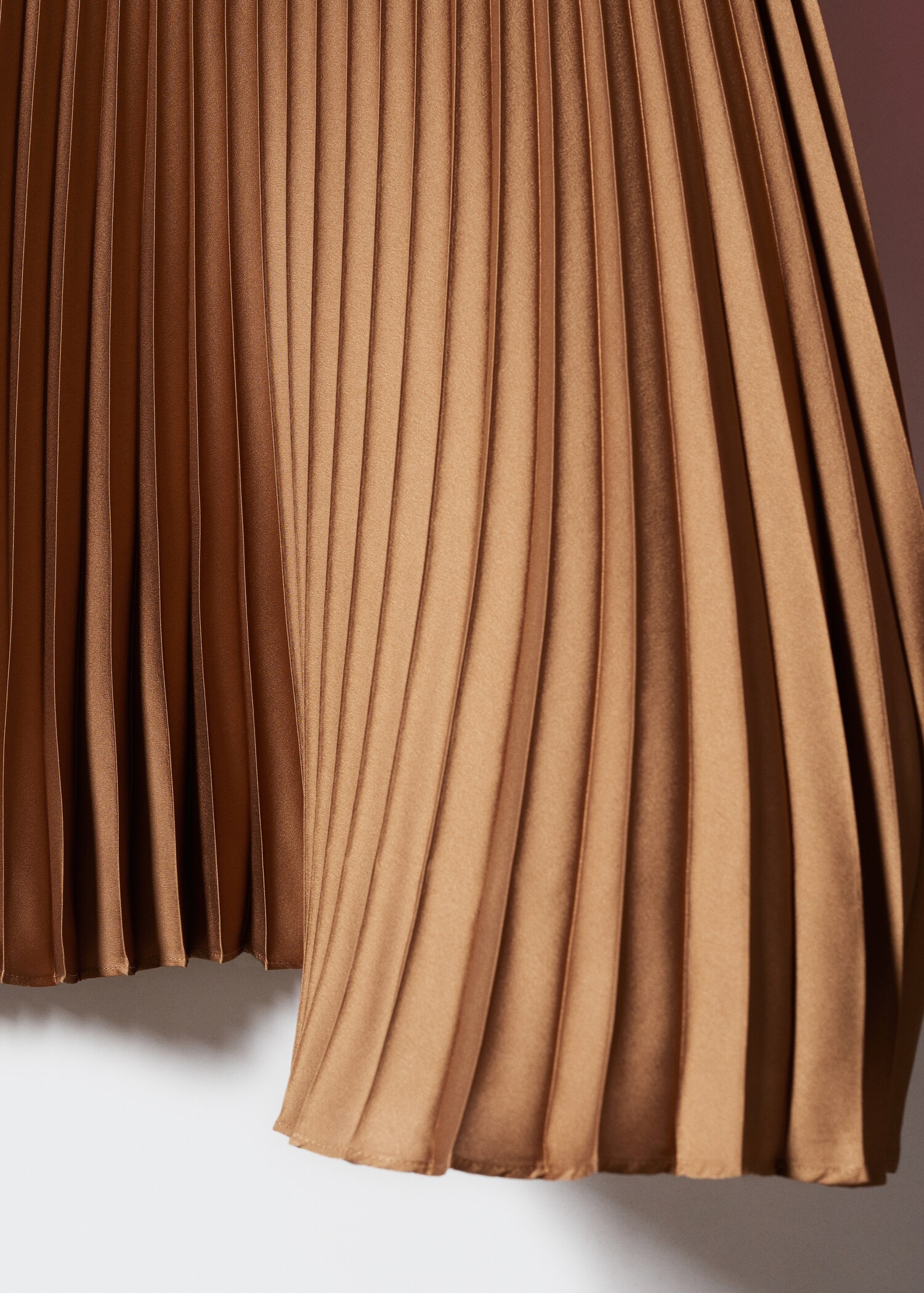 Pleated midi skirt - Details of the article 8