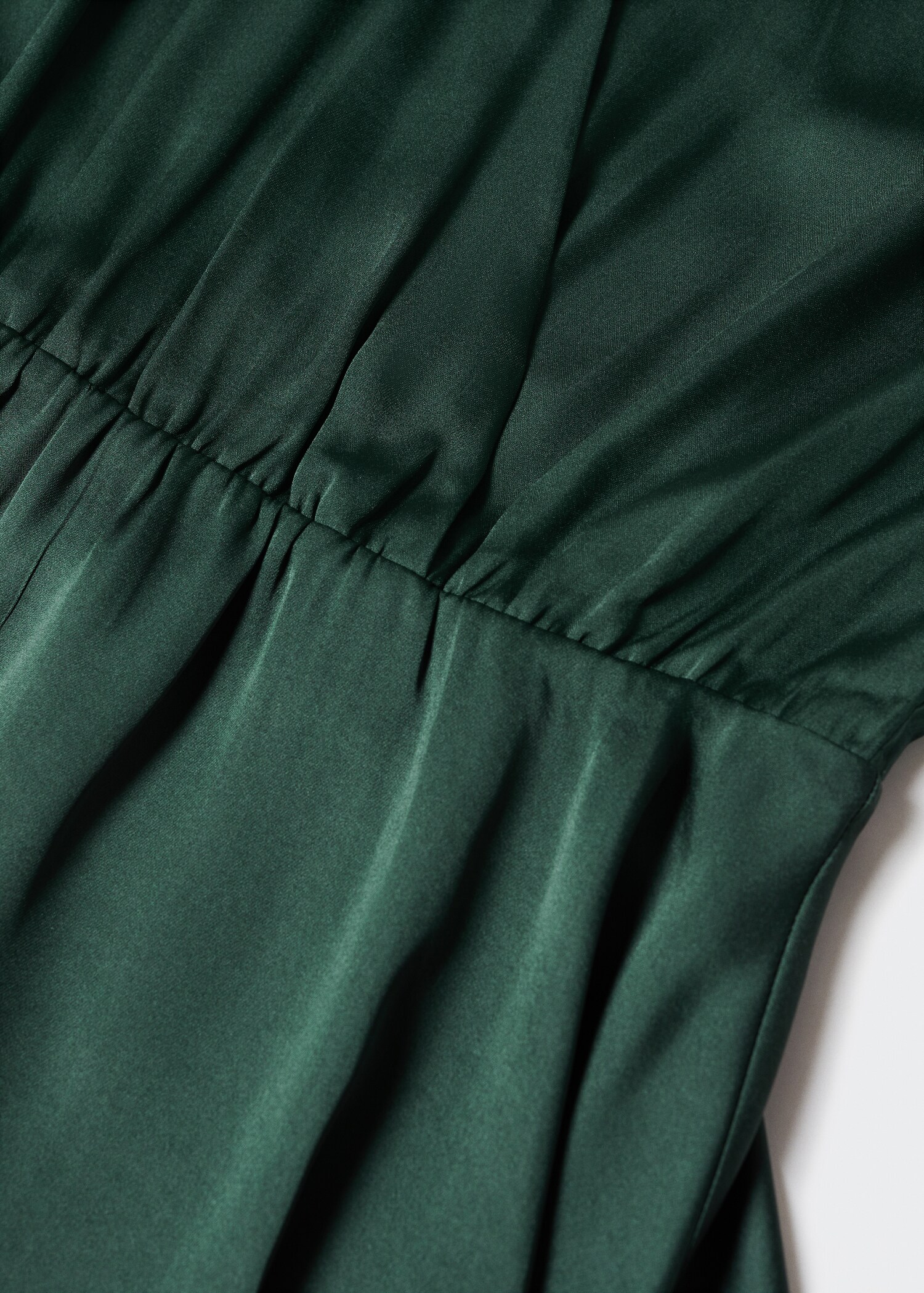 Korsad satin klänning - Detaljer om artikeln 8