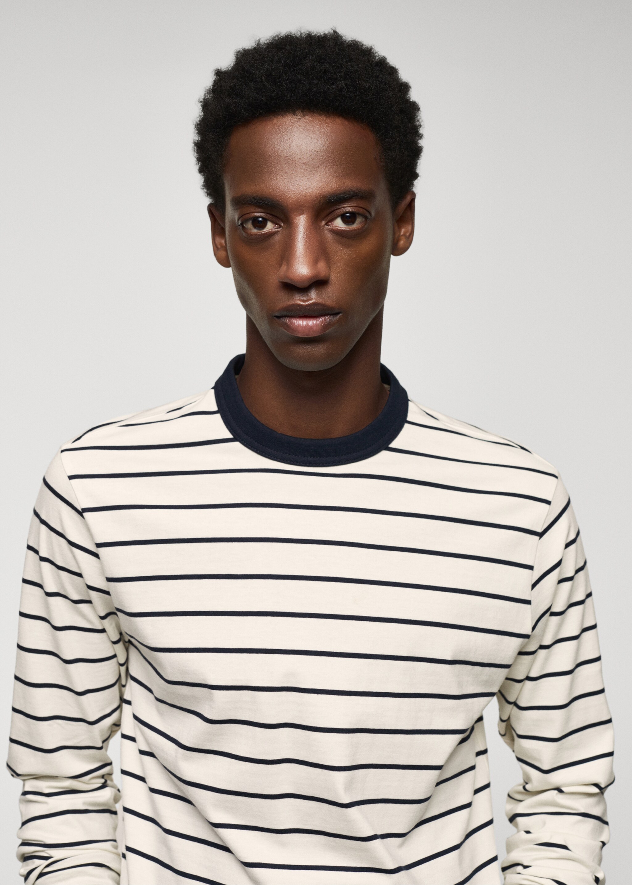 Striped long sleeves t-shirt - Details of the article 1