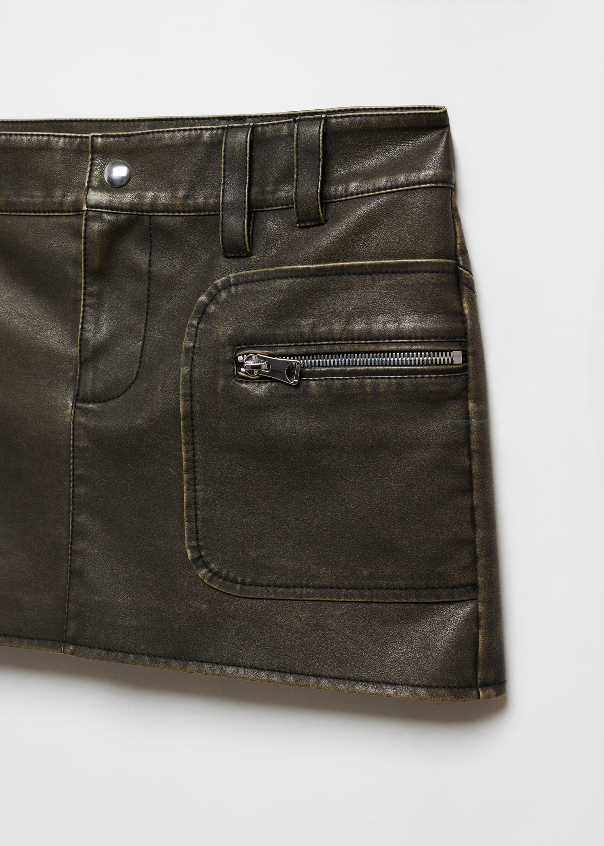 Rok met versleten leerlook - Detail van het artikel 8