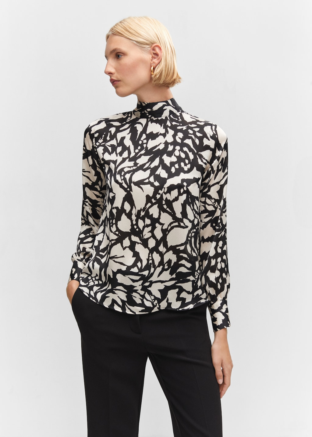 Blusa collo alto discount