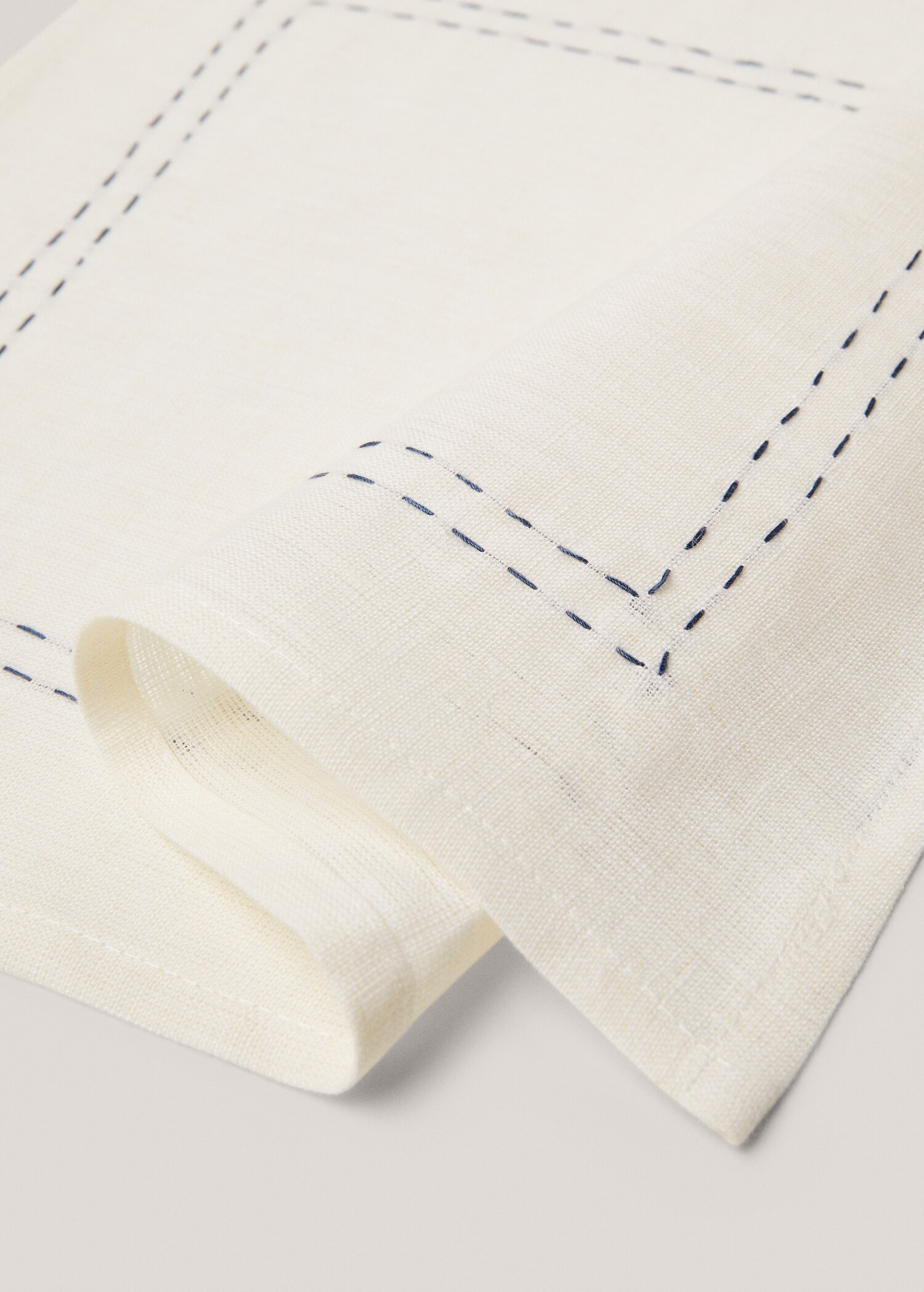 Contrast-stitching placemat 35x50cm - Details of the article 1