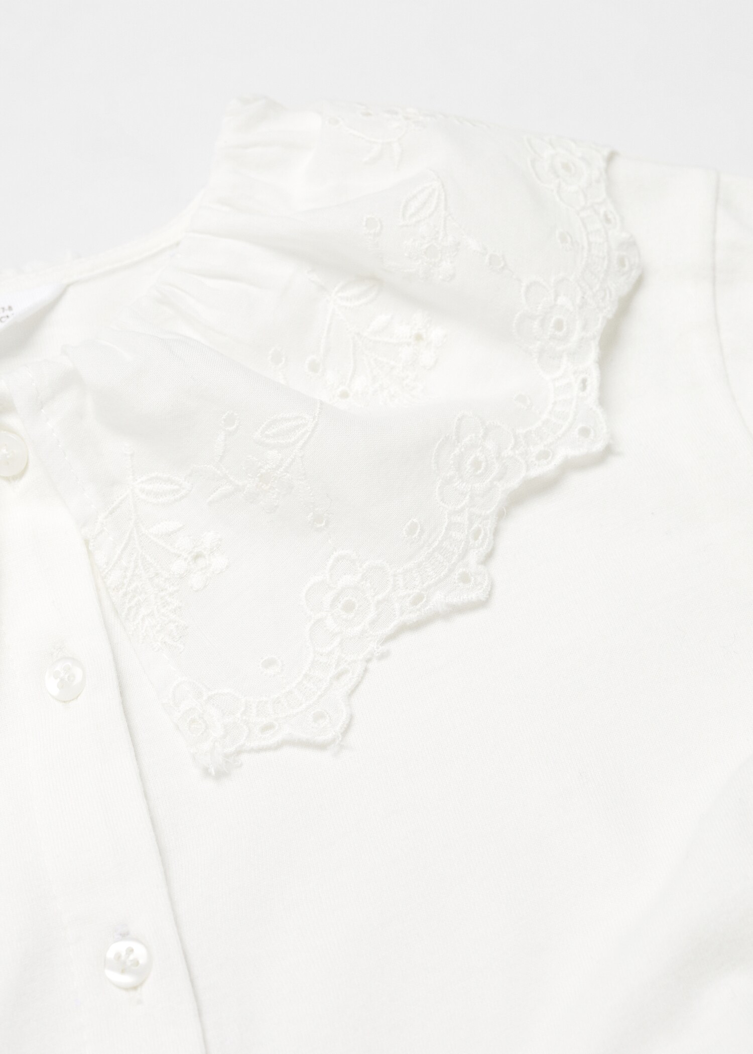 Pyjamas med broderte detaljer - Artikkeldetalj 0