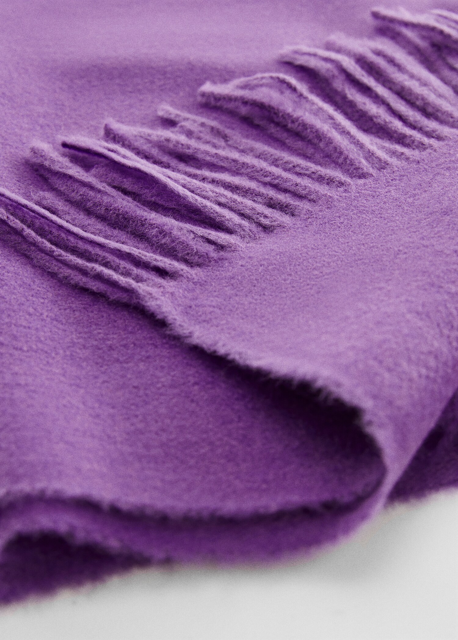 Fringed edge scarf - Medium plane