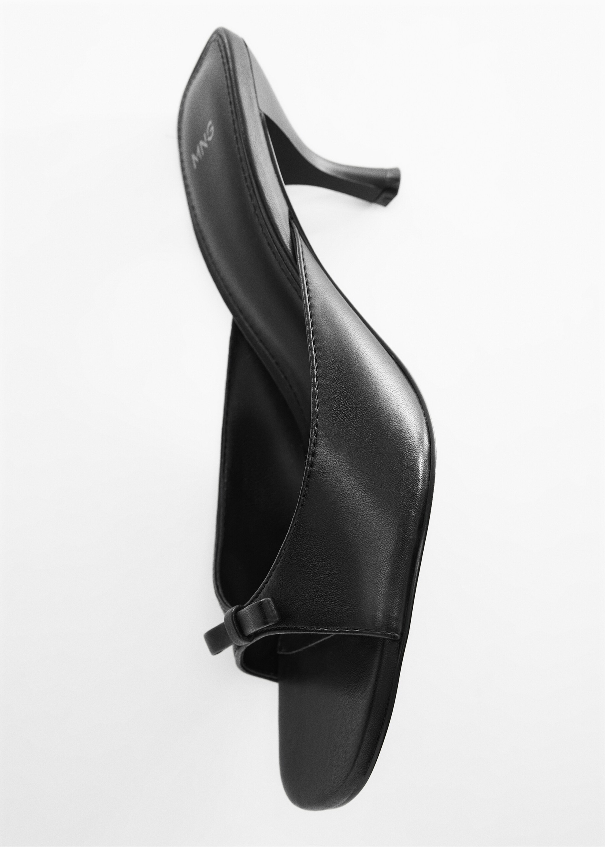 Bow leather sandals - Details of the article 5, Black. Ref: 57055147-00.
