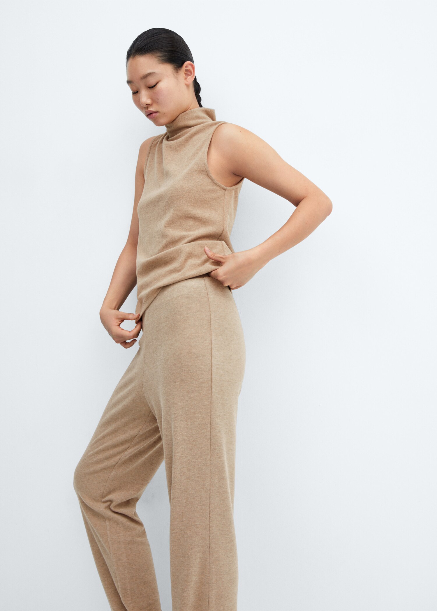Straight knitted trousers - Details of the article 1