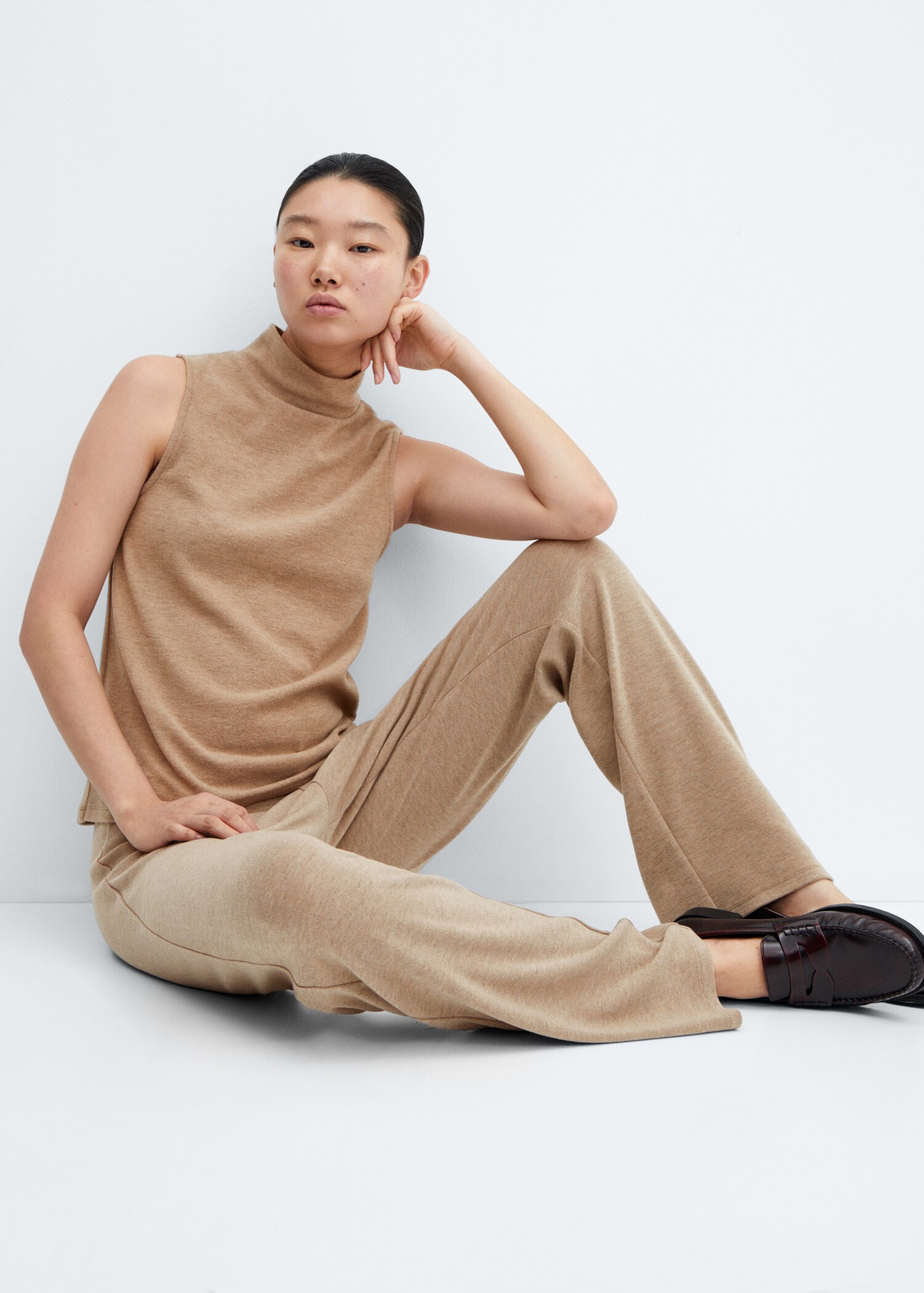 Straight knitted trousers - Details of the article 2