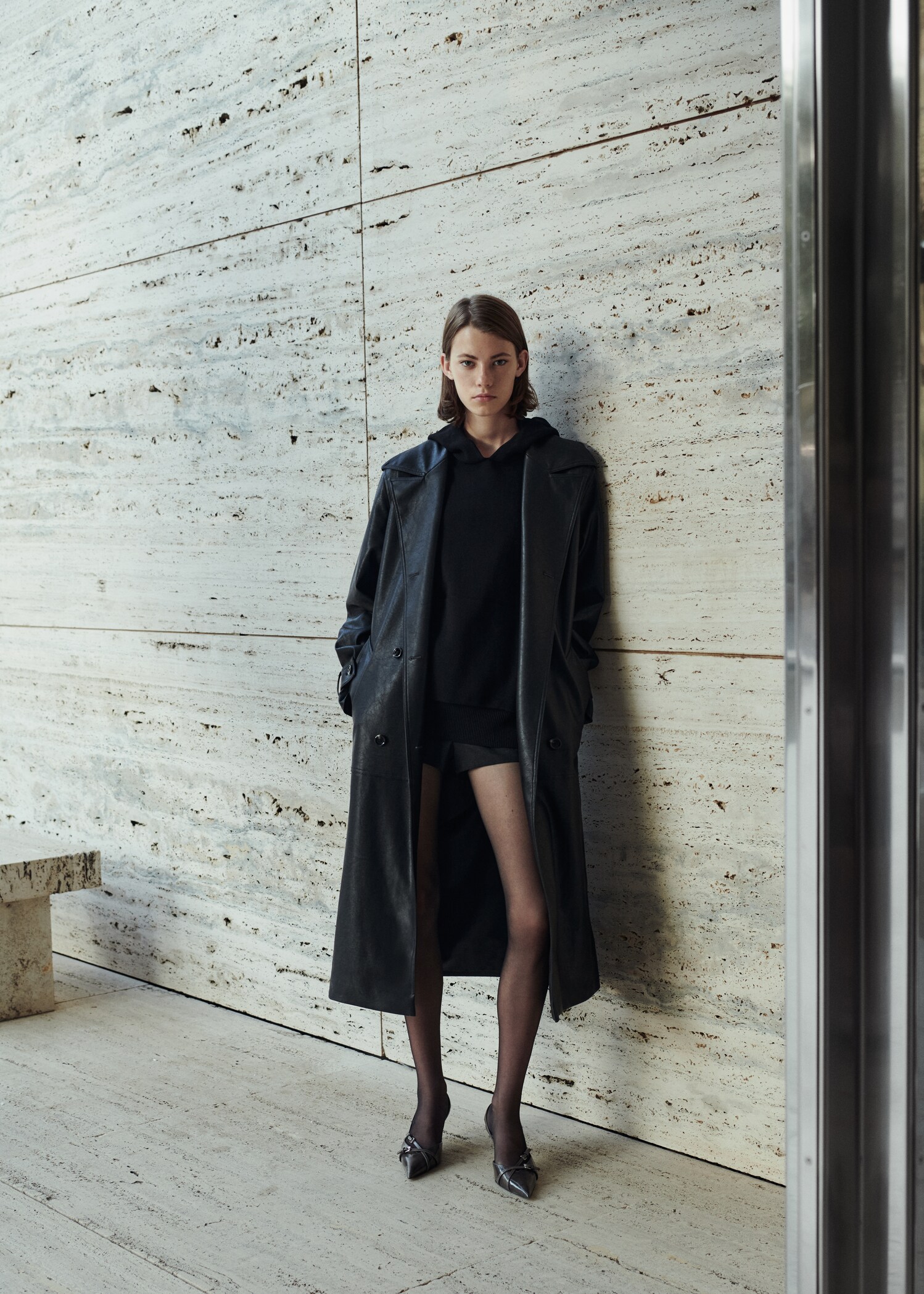 Oversized-Trenchcoat mit Leder-Effekt - Detail des Artikels 7