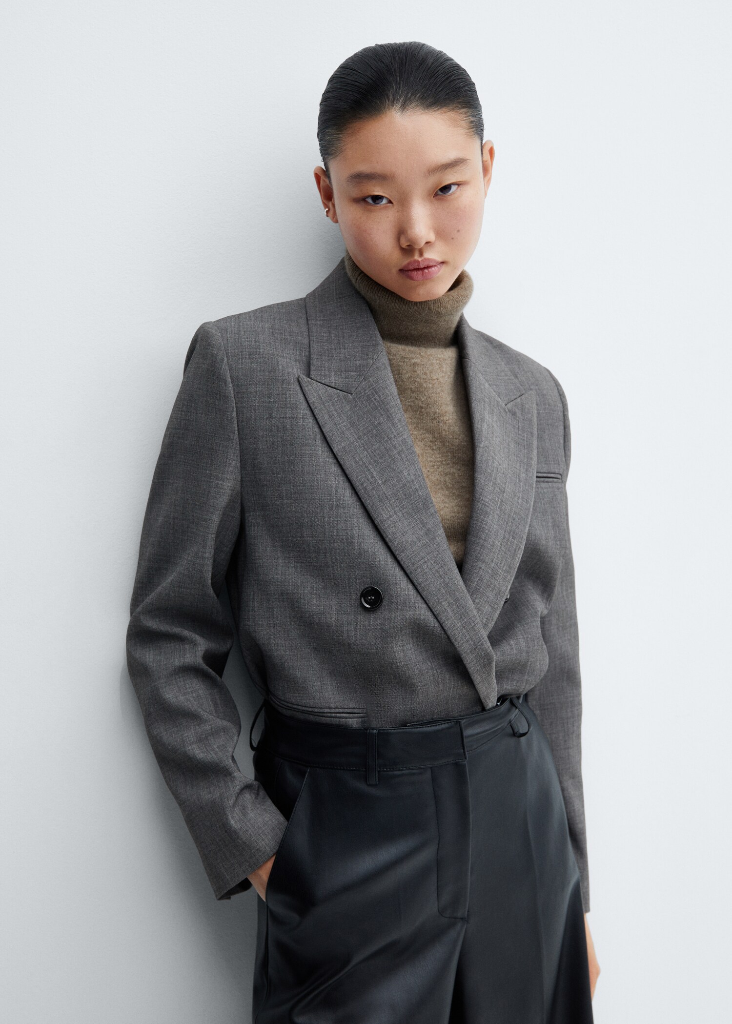 Double-breasted cropped jacket - Details of the article 2