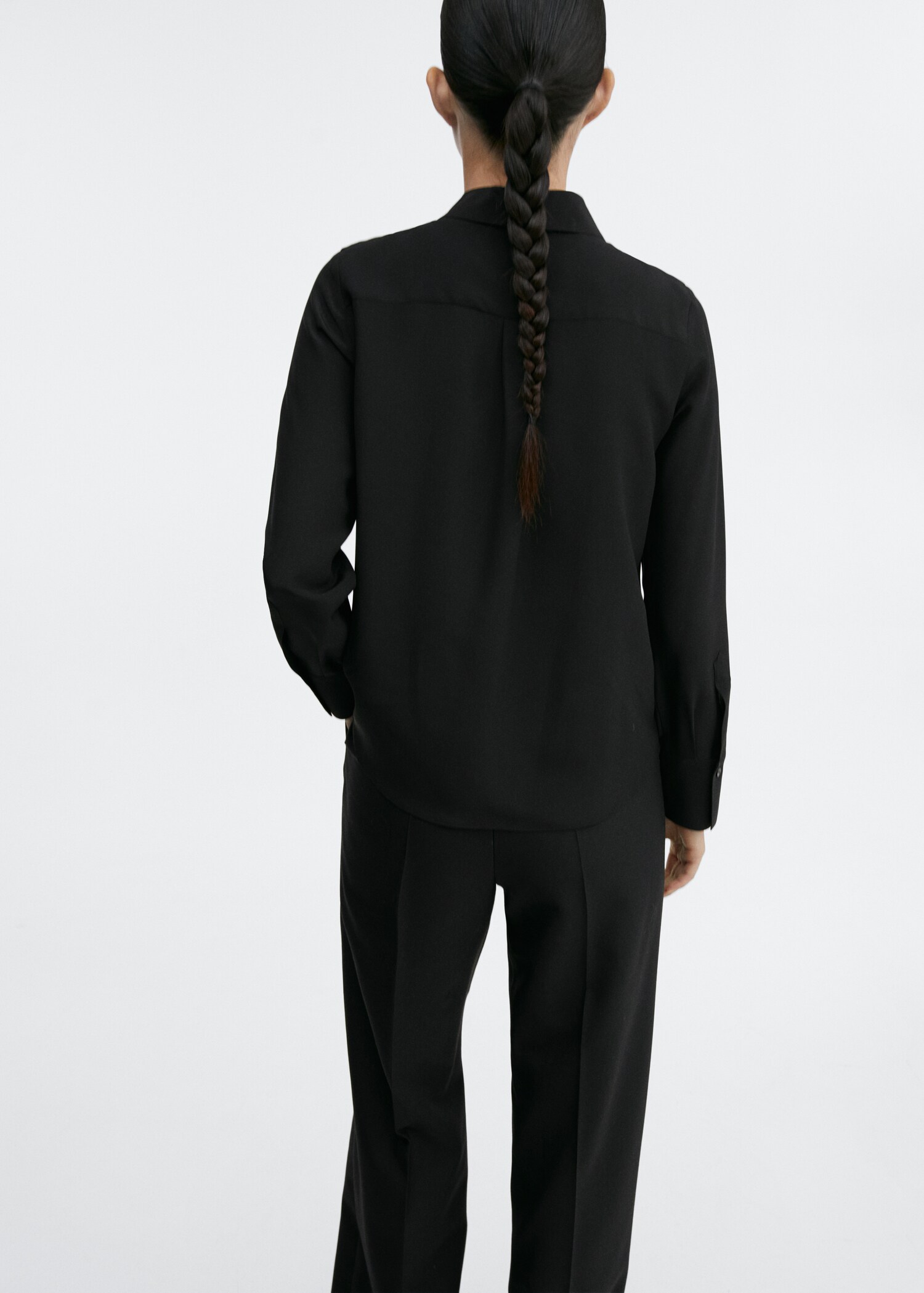 Silk shirt with hidden buttons - Reverse of the article