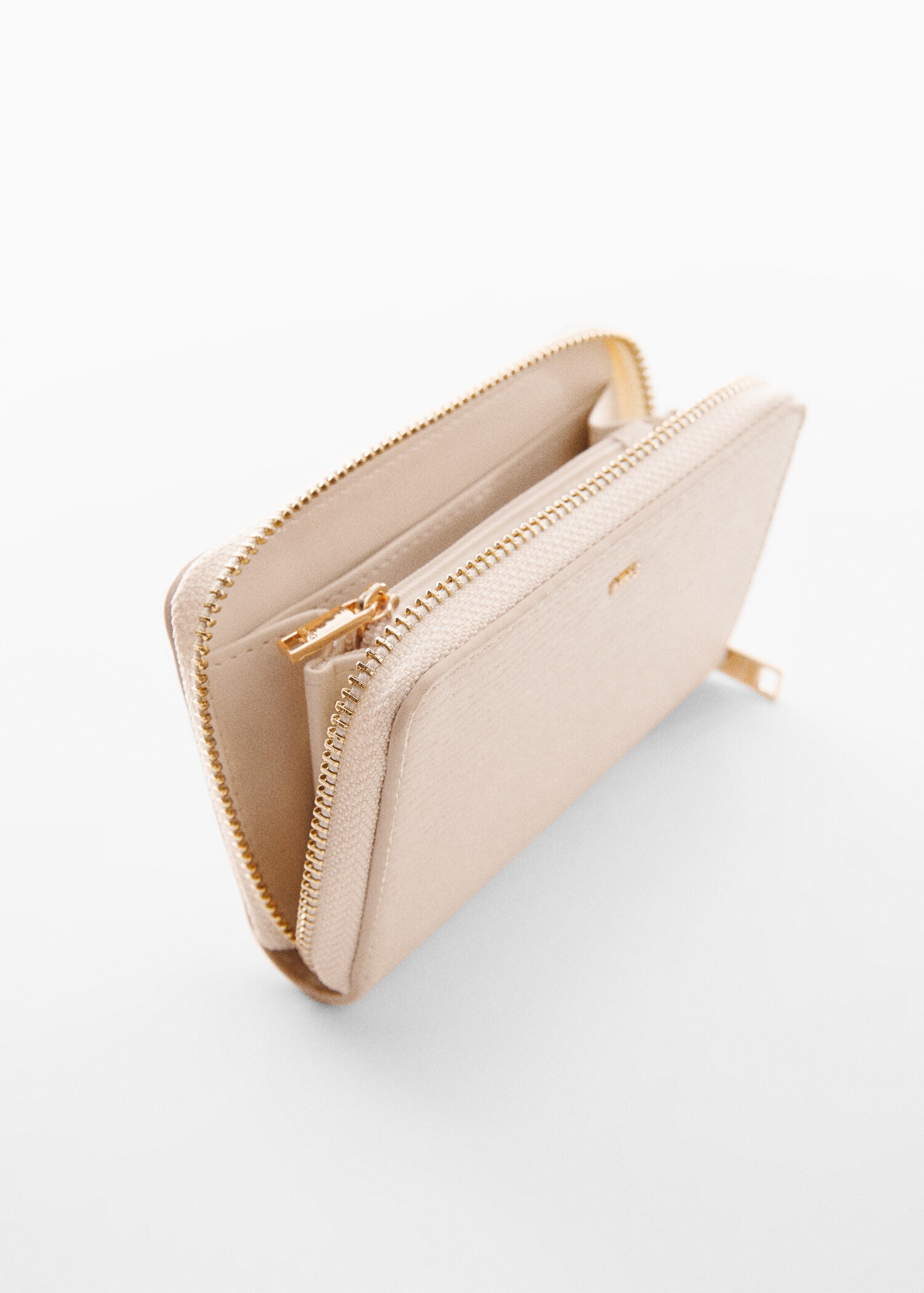Textured wallet with embossed logo - Woman | MANGO OUTLET USA