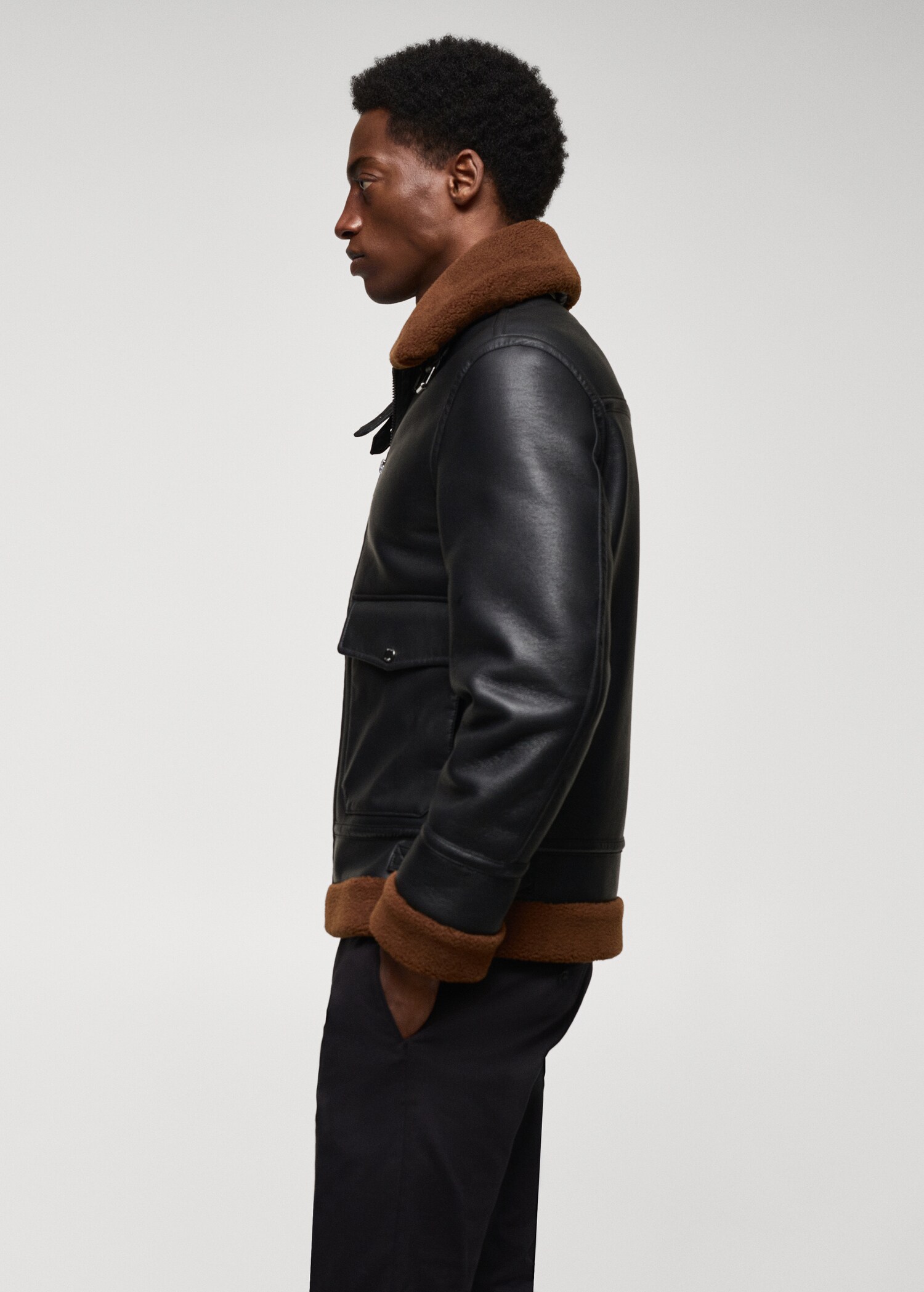 Doubleface-Jacke mit Ledereffekt - Detail des Artikels 2