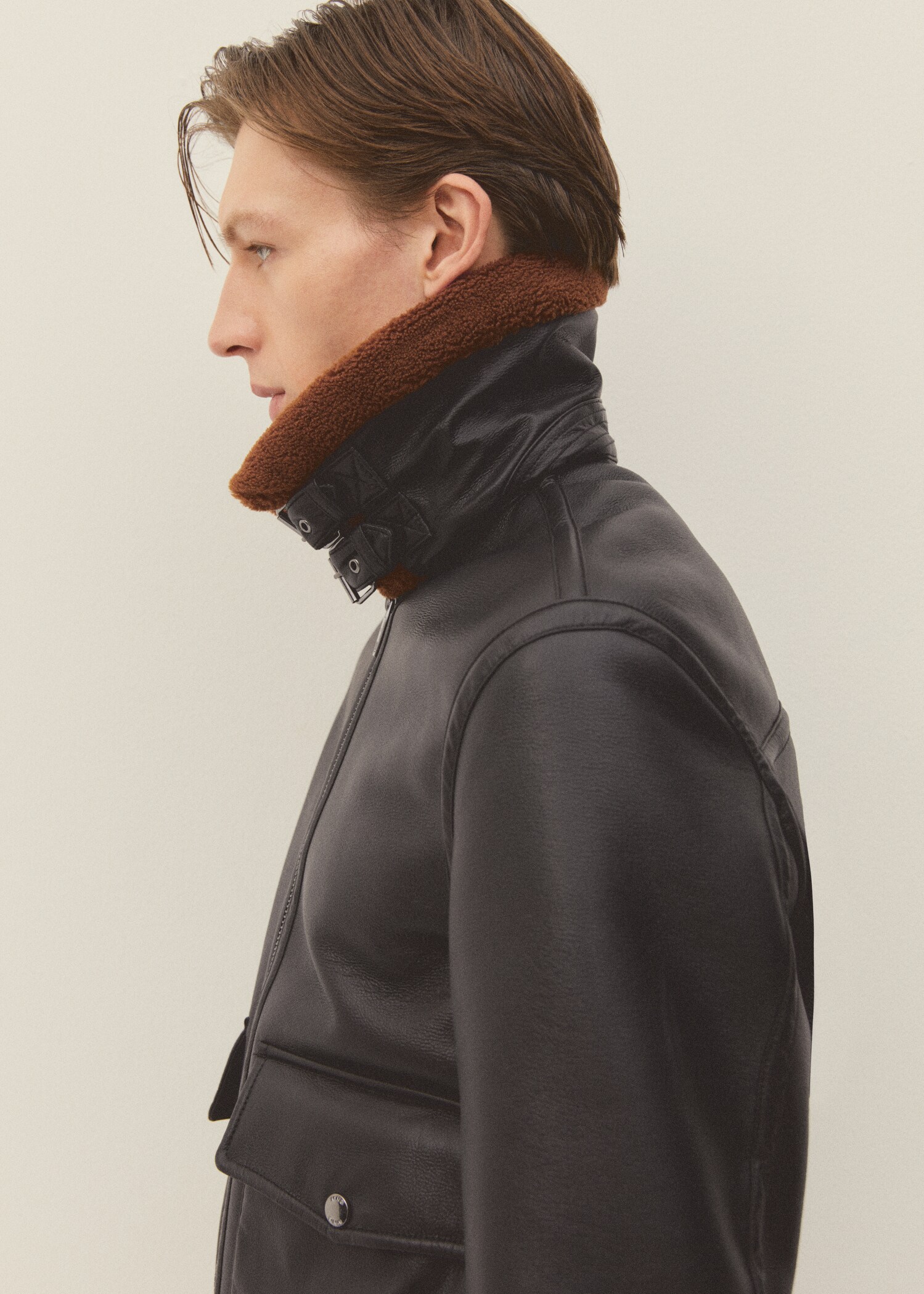 Doubleface-Jacke mit Ledereffekt - Detail des Artikels 5