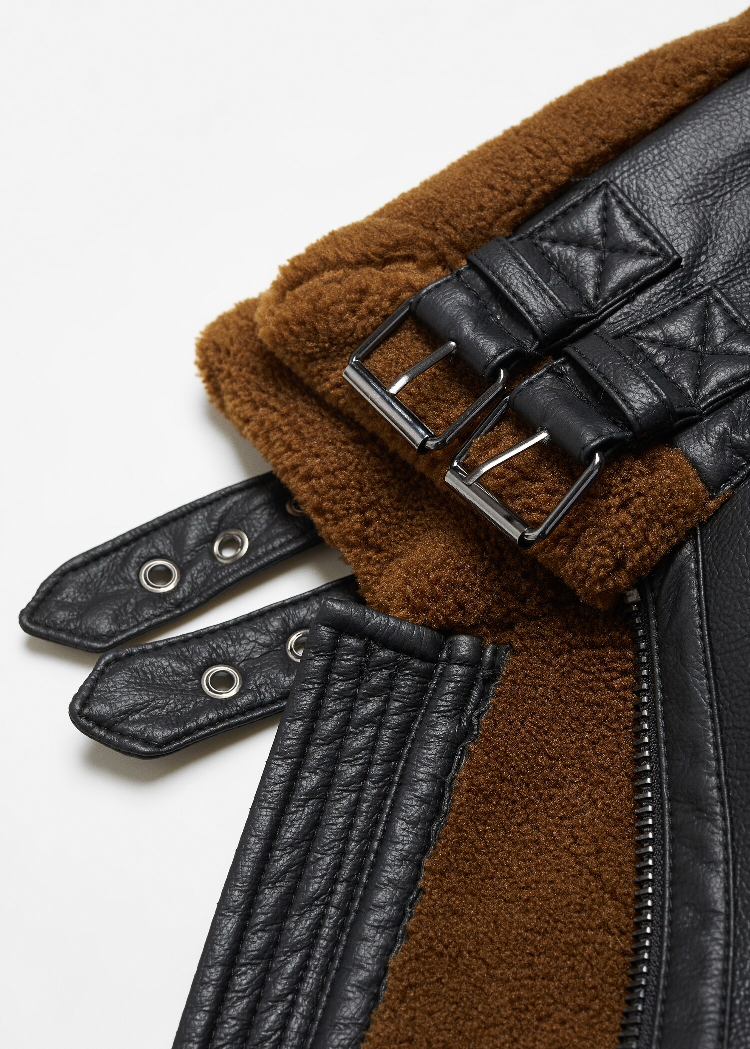 Doubleface-Jacke mit Ledereffekt - Detail des Artikels 8