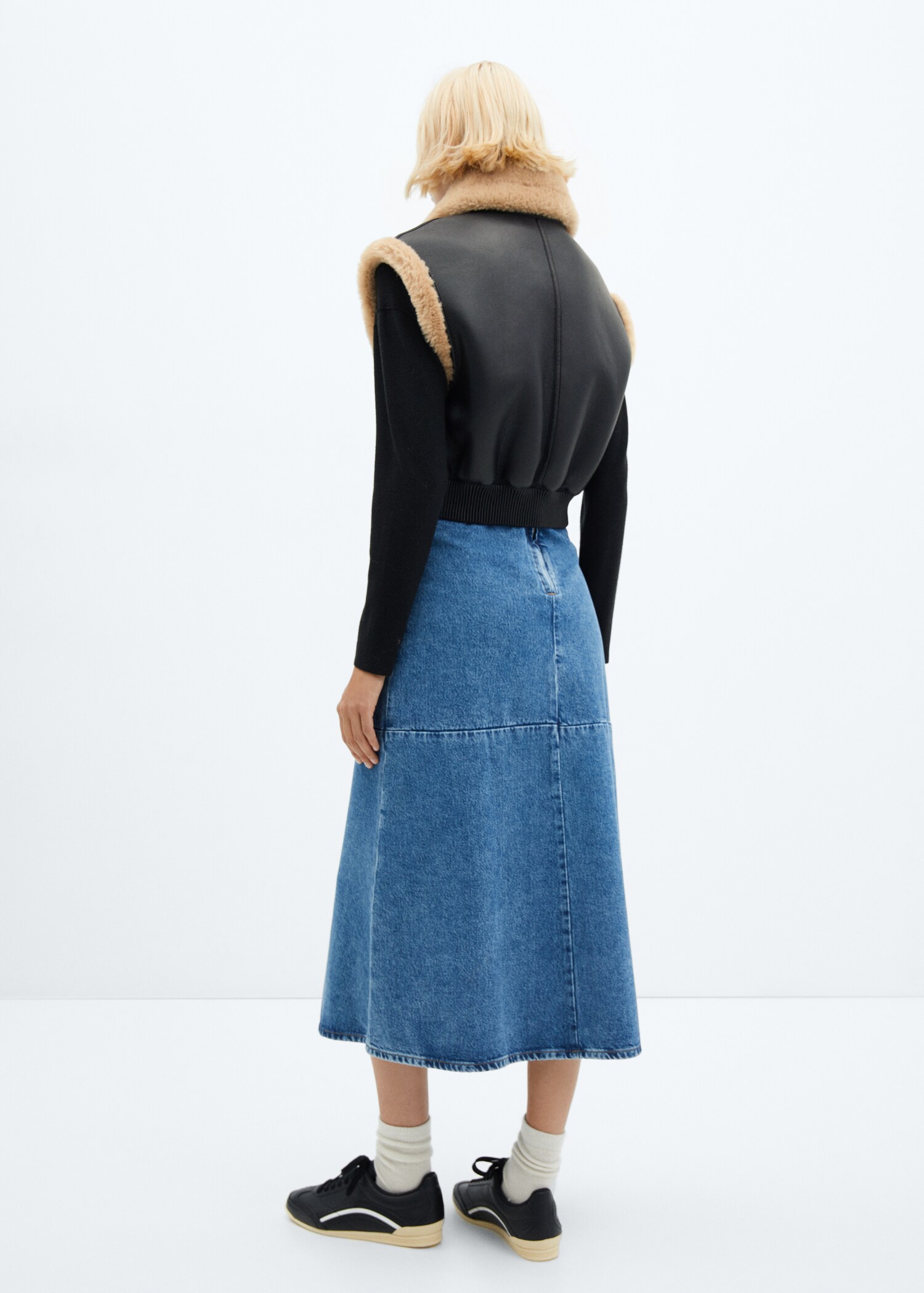 Shearling-lined bomber gilet - Reverse of the article