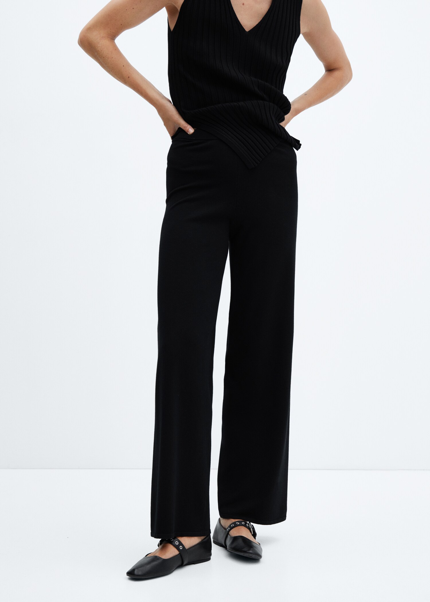 Straight knitted trousers - Medium plane