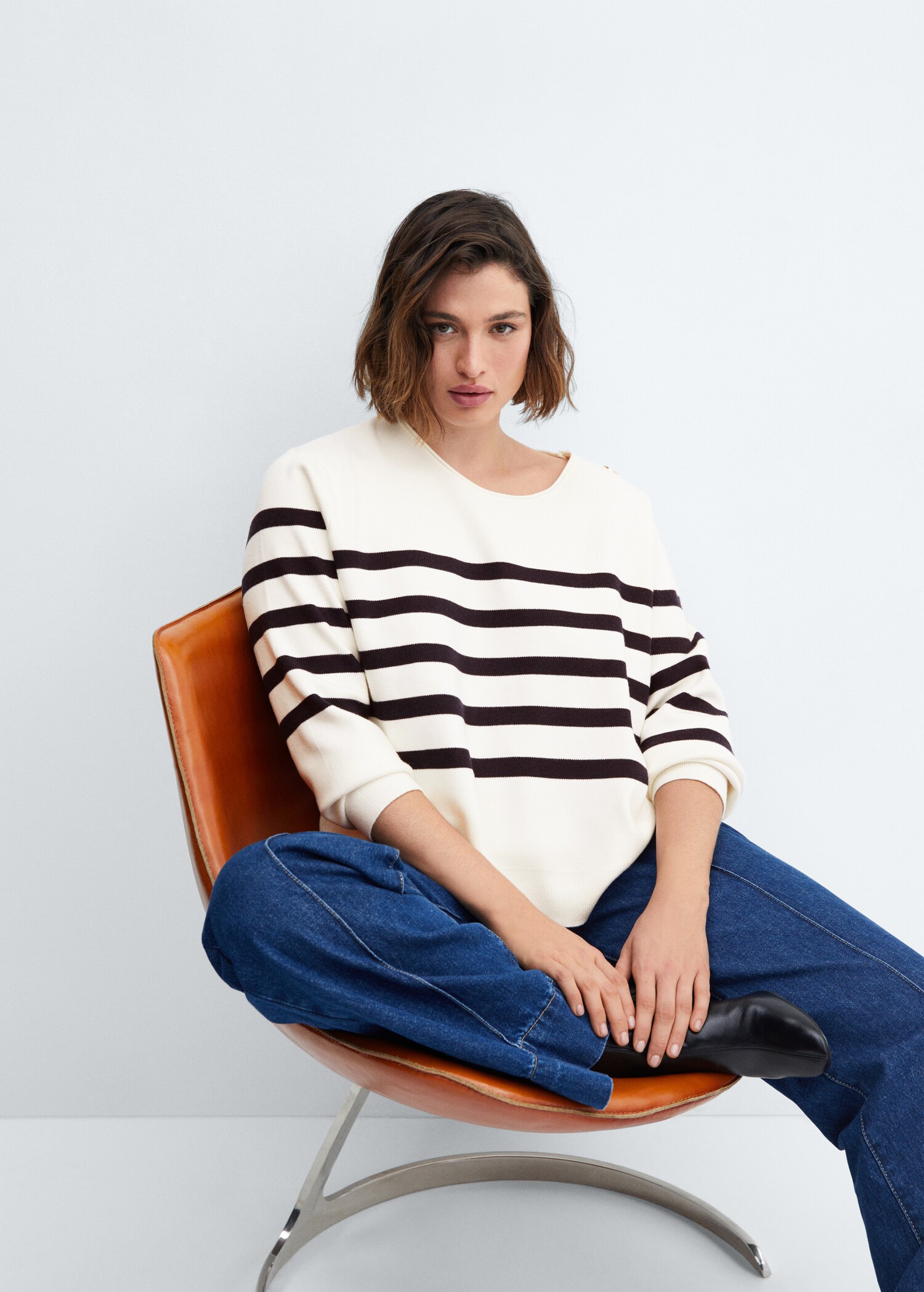 Sweater with shoulder buttons - Details of the article 4