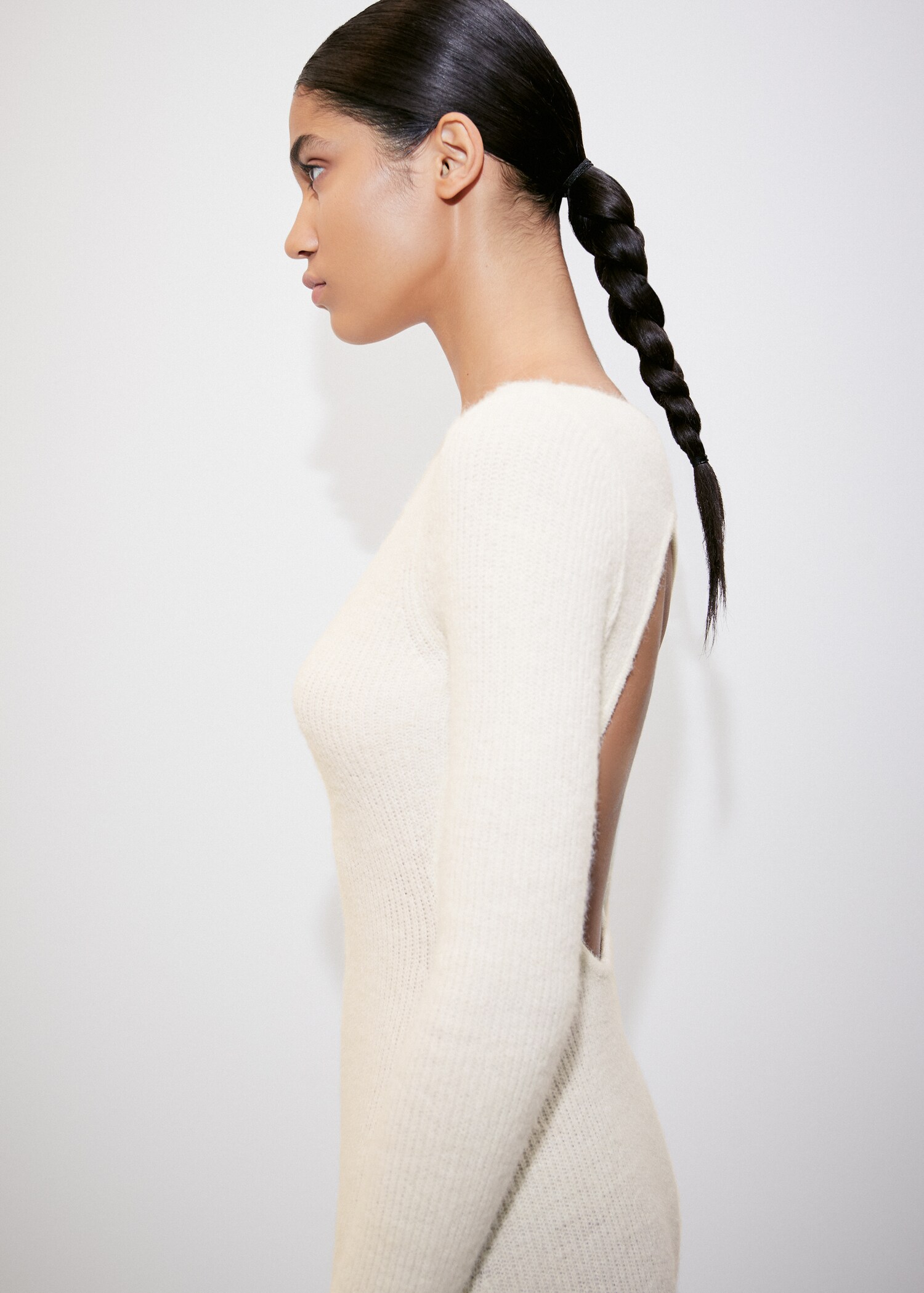 Open-back knitted dress - Details of the article 1