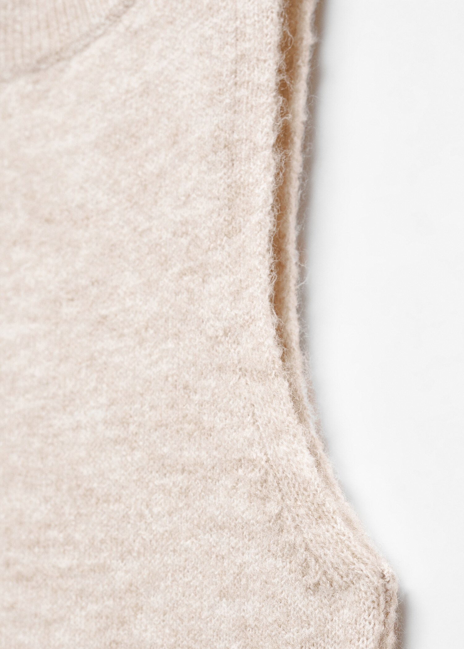 Round-neck knitted top - Details of the article 8