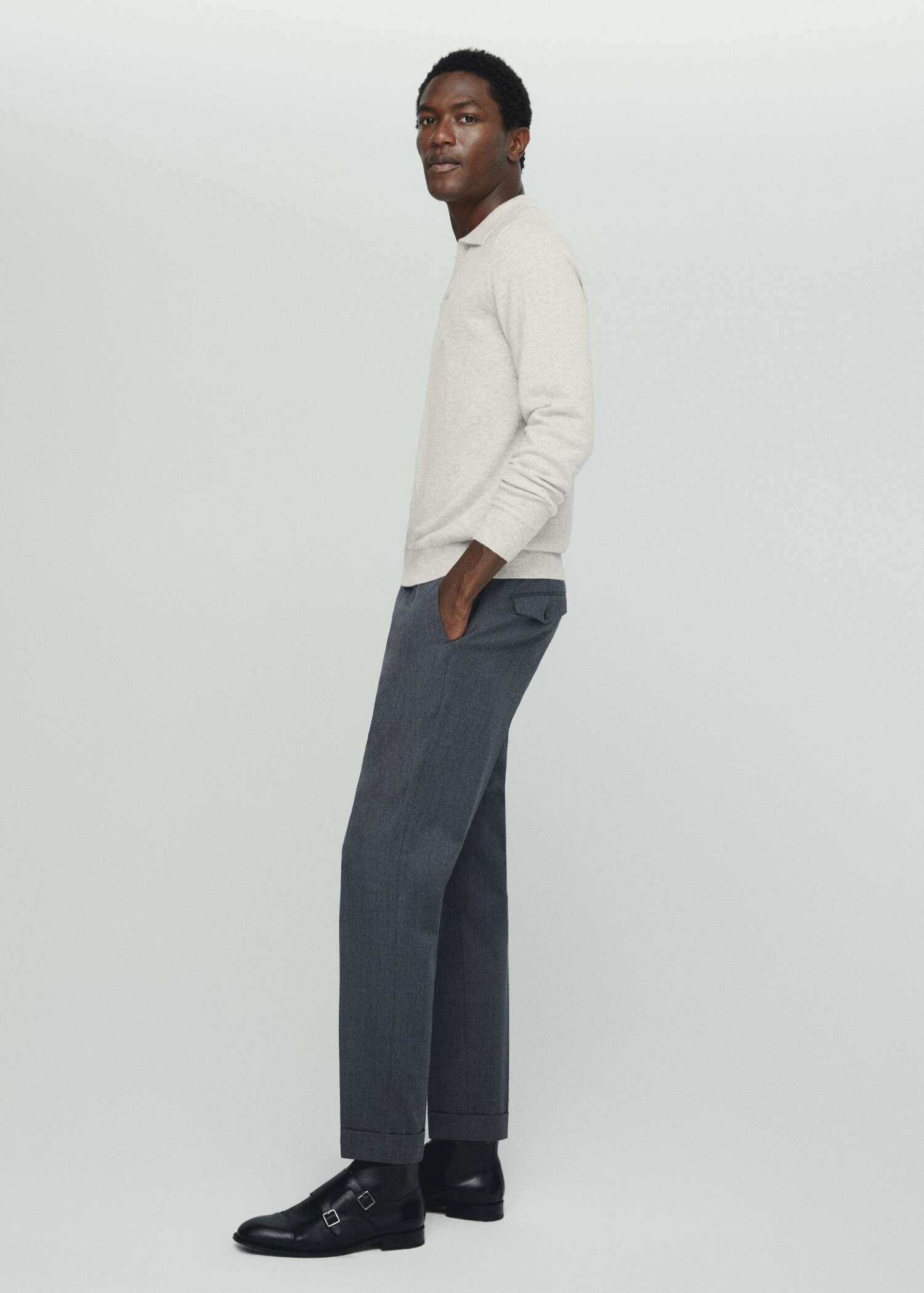 100% cashmere knitted polo shirt - Details of the article 2