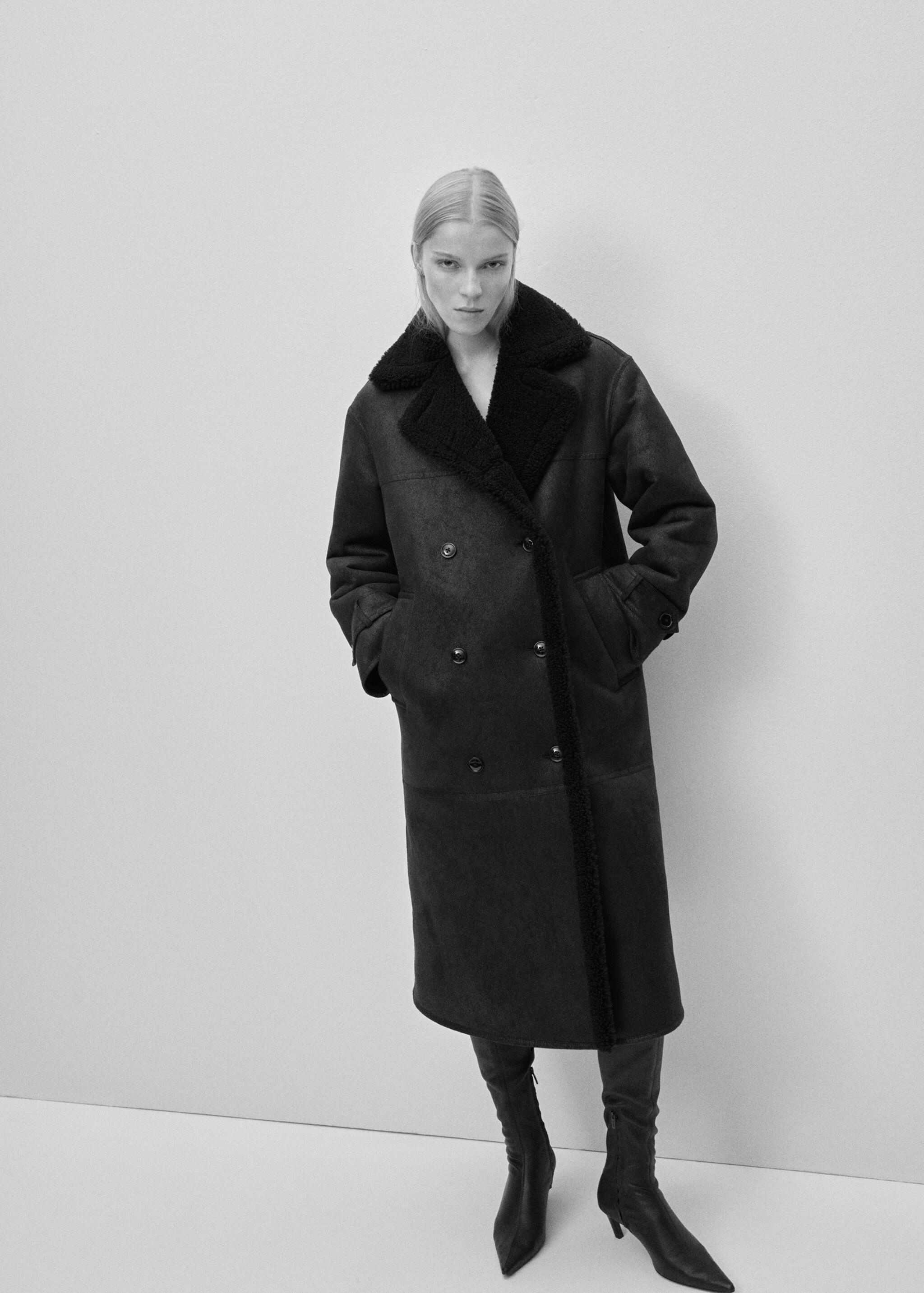 Shearling-lined fur-effect coat - Details of the article 9