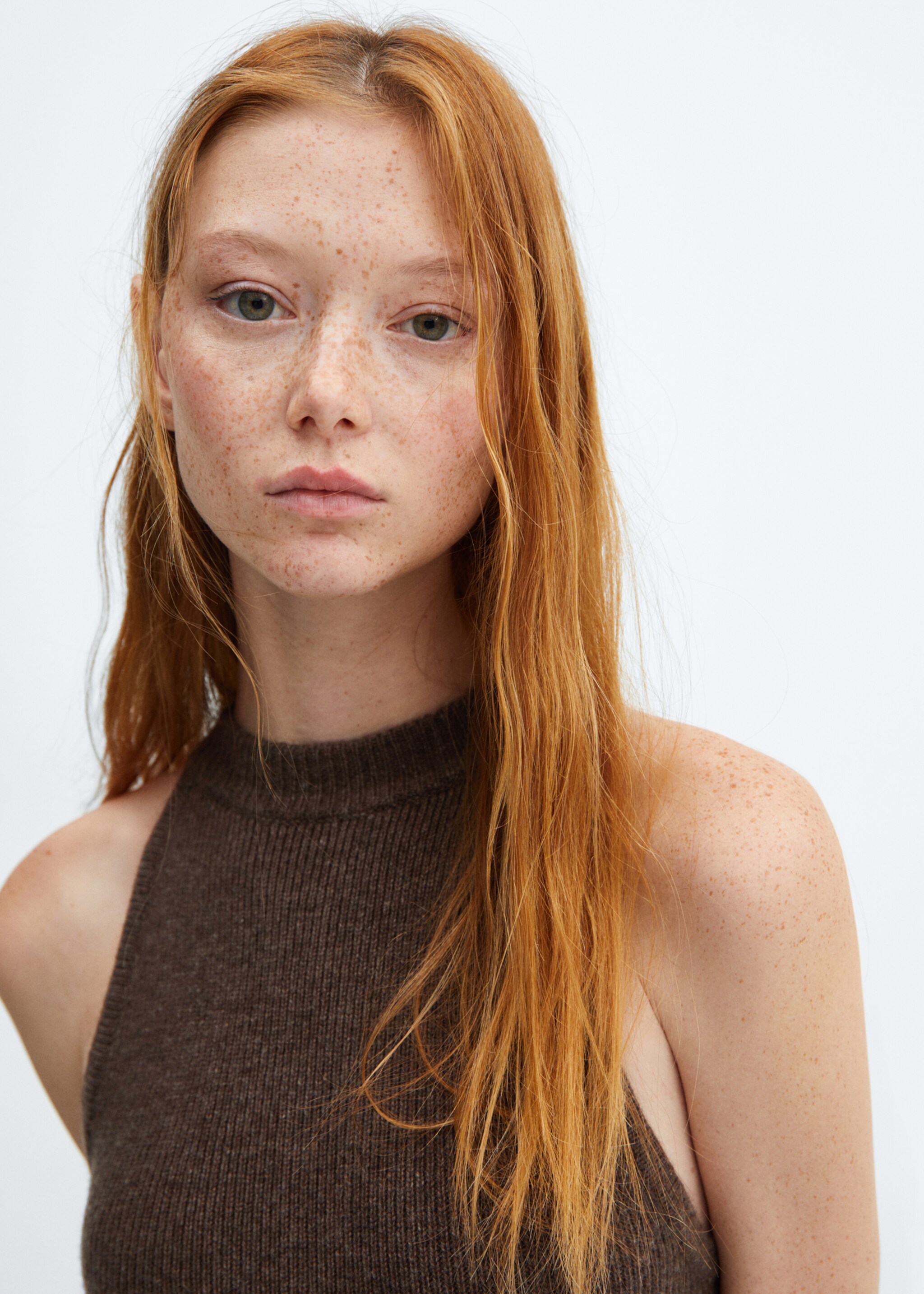 Halter-neck wool dress - Details of the article 1, Chocolate. Ref: 57058273-00.