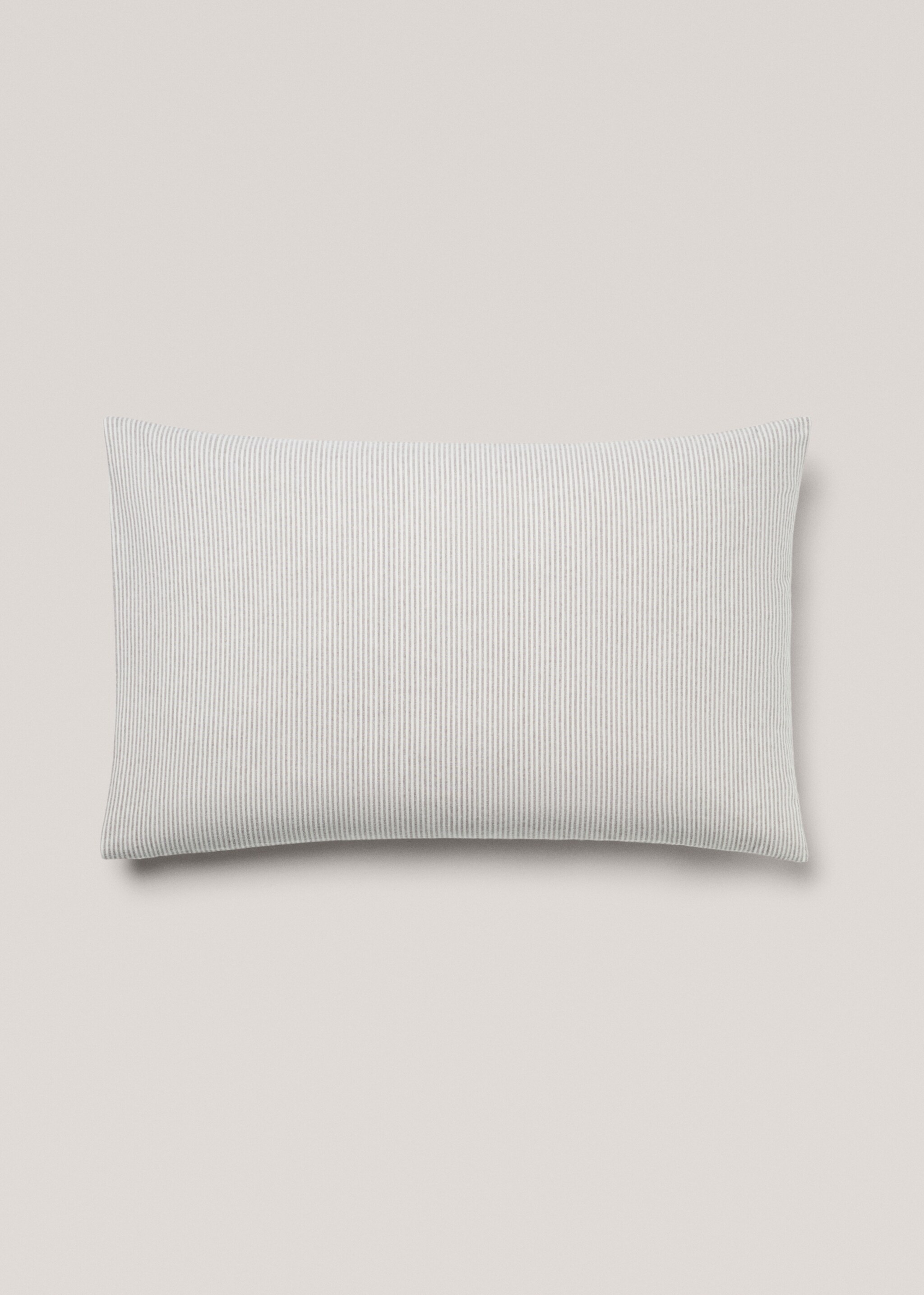 Taie d'oreiller flanelle rayures 50x75 cm (Lot de deux) - Article sans modèle, Beige. Ref: 57059221-00.