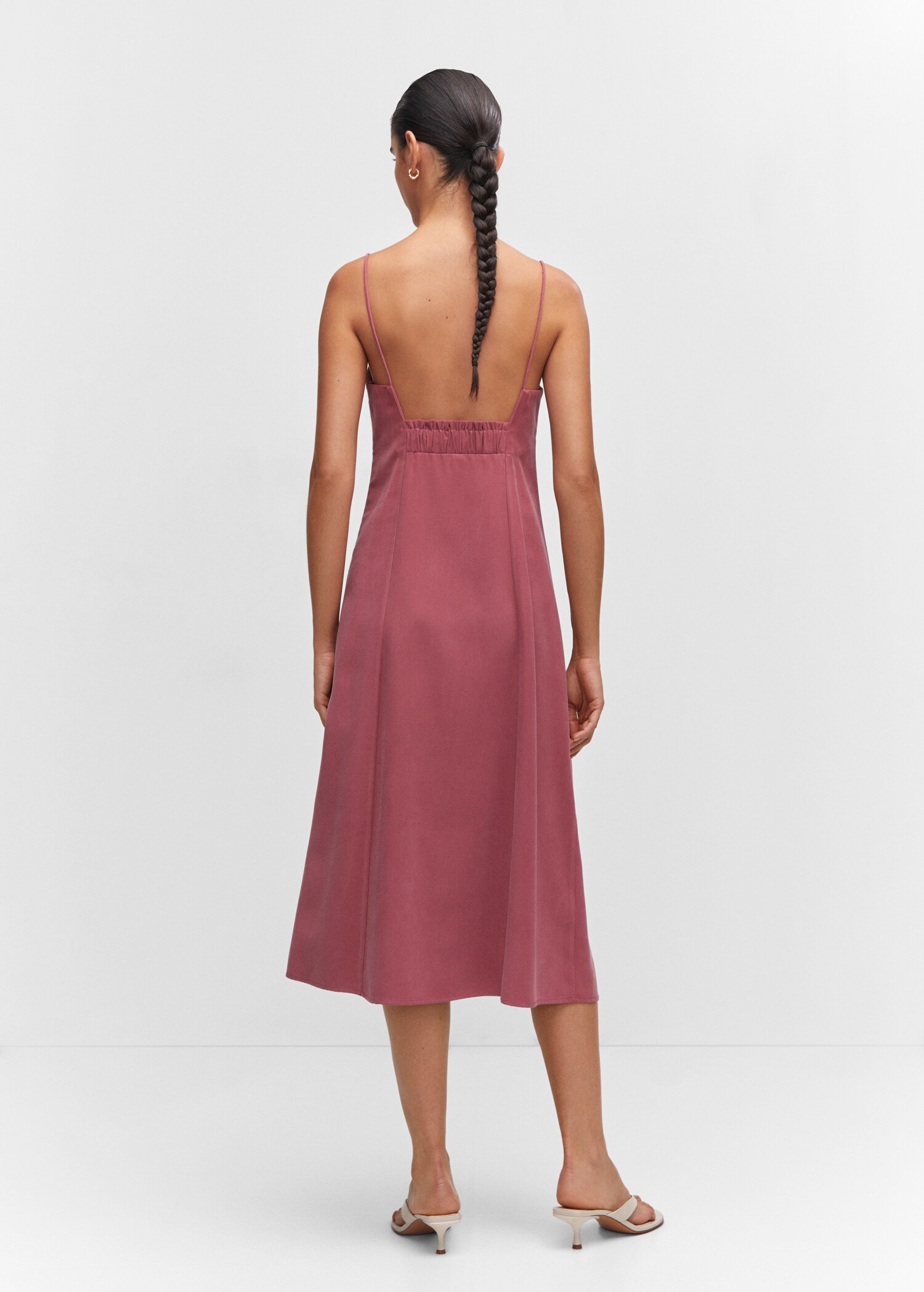 Low-cut midi-dress - Reverse of the article