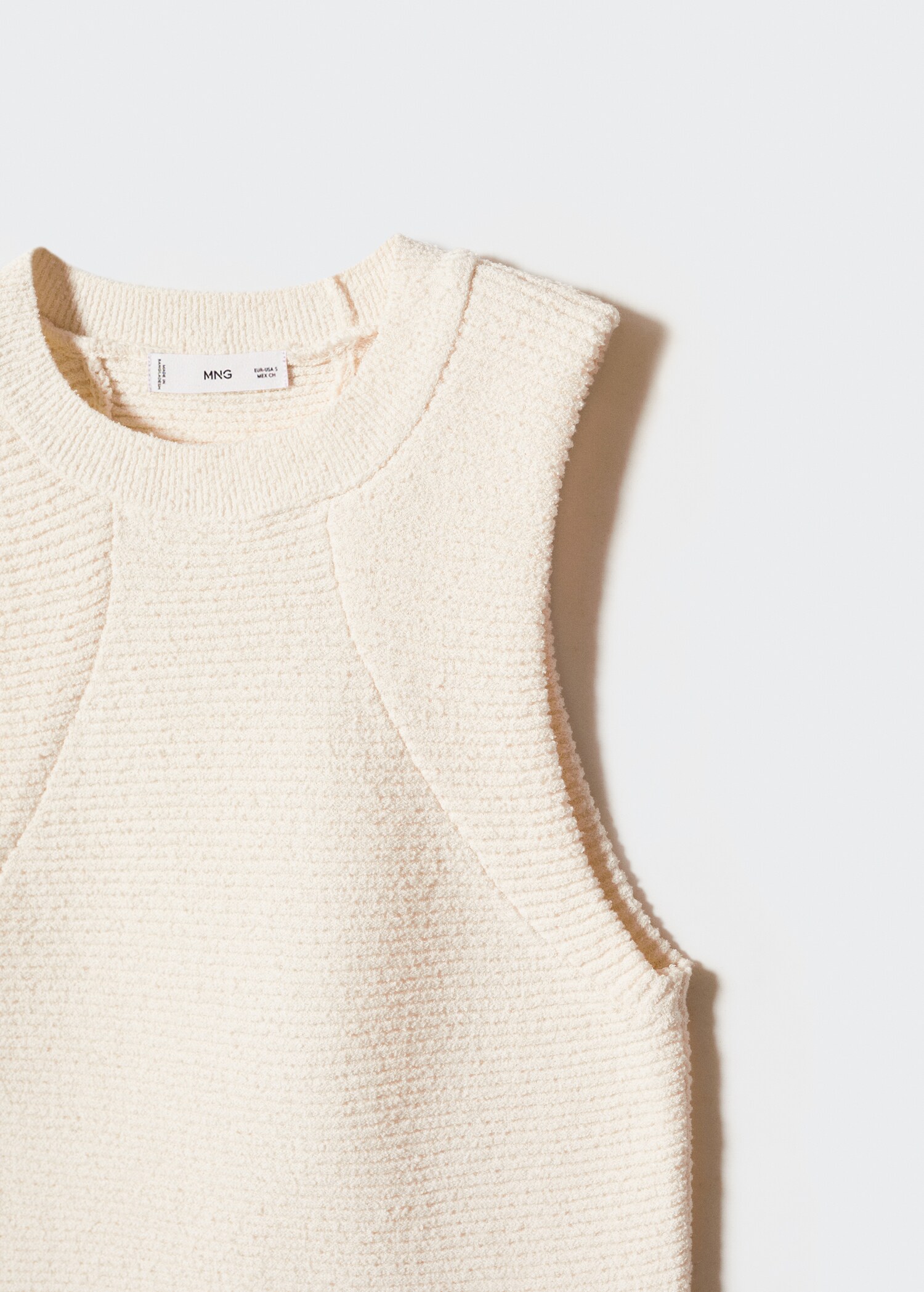 Top cropped de malha - Pormenor do artigo 8