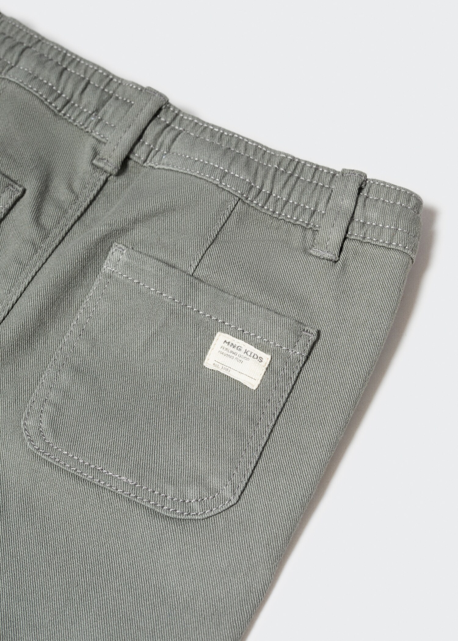 Straight-fit trousers with elastic waist - Details of the article 0