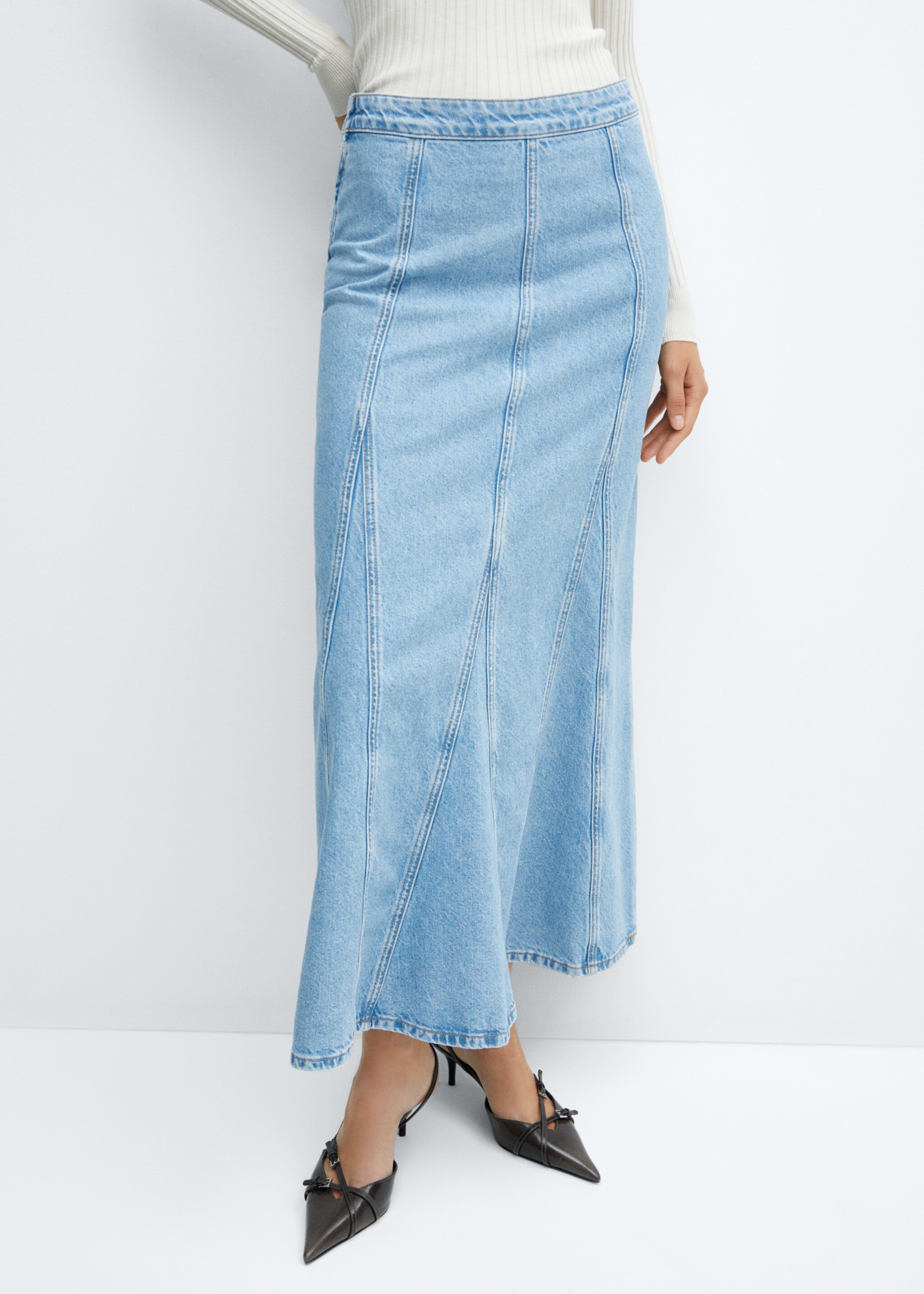 Long denim skirt with seams - Medium plane, Light Blue. Ref: 57062896-00.