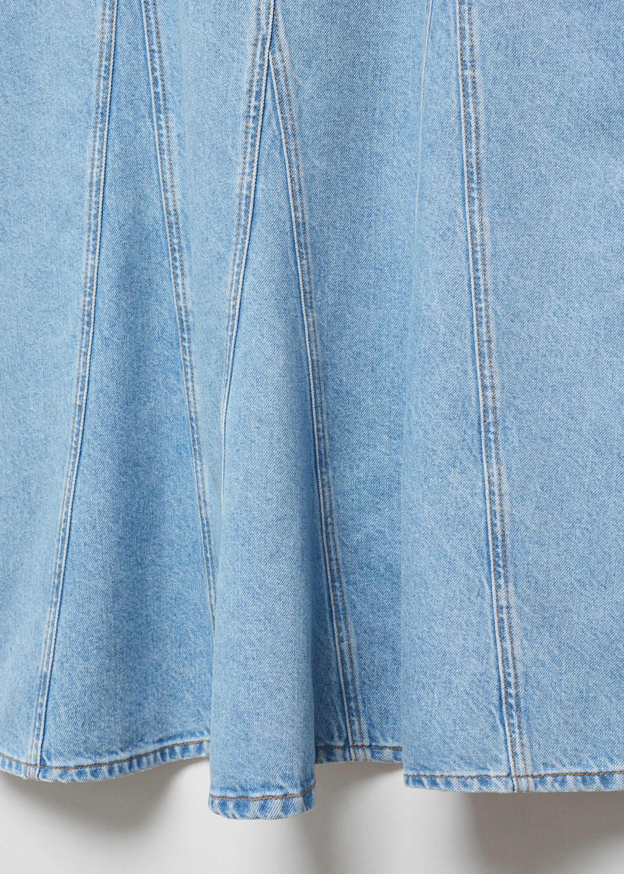 Long denim skirt with seams - Details of the article 8, Light Blue. Ref: 57062896-00.