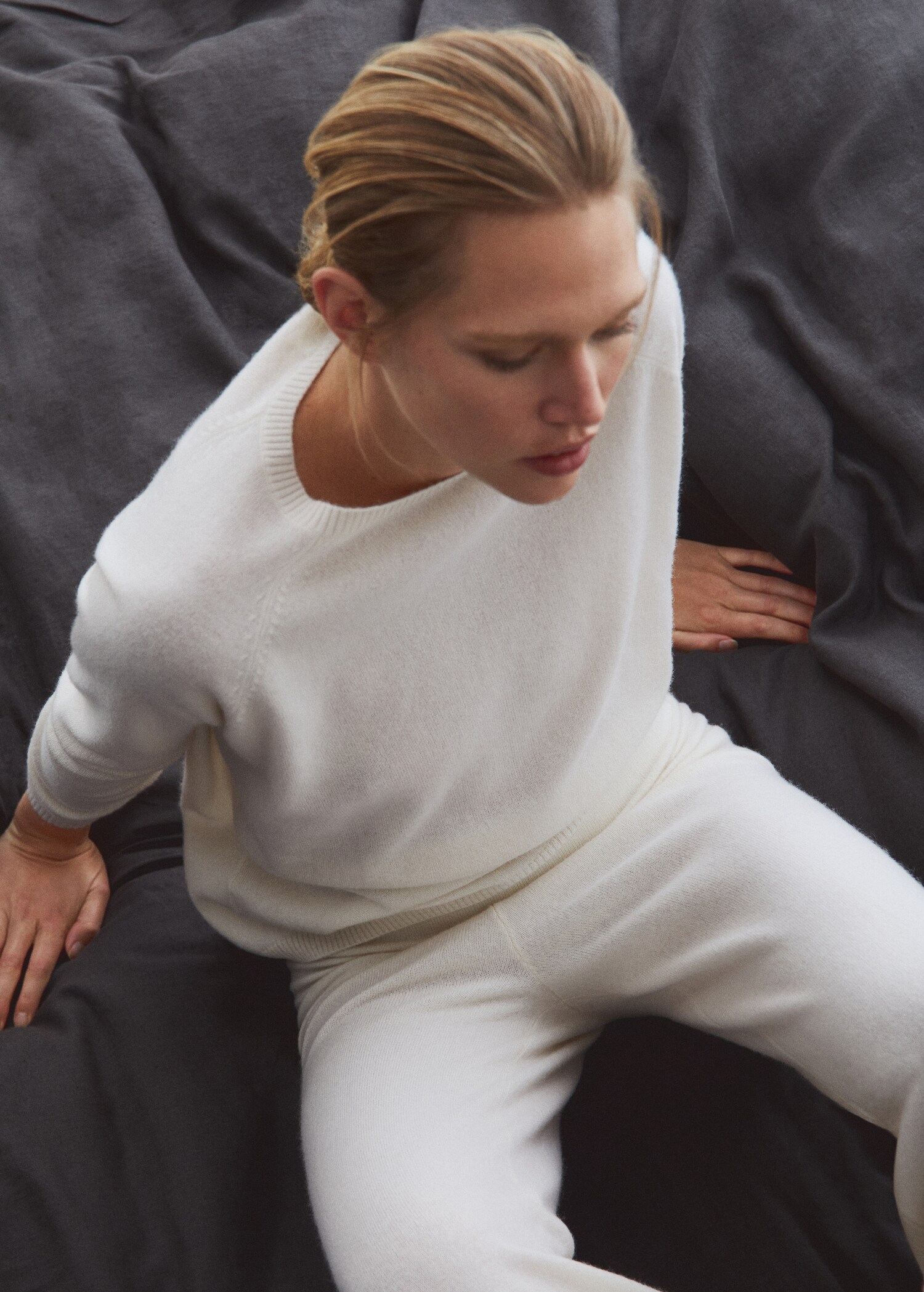 Pull-over 100 % cachemire col rond - Détail de l'article 7