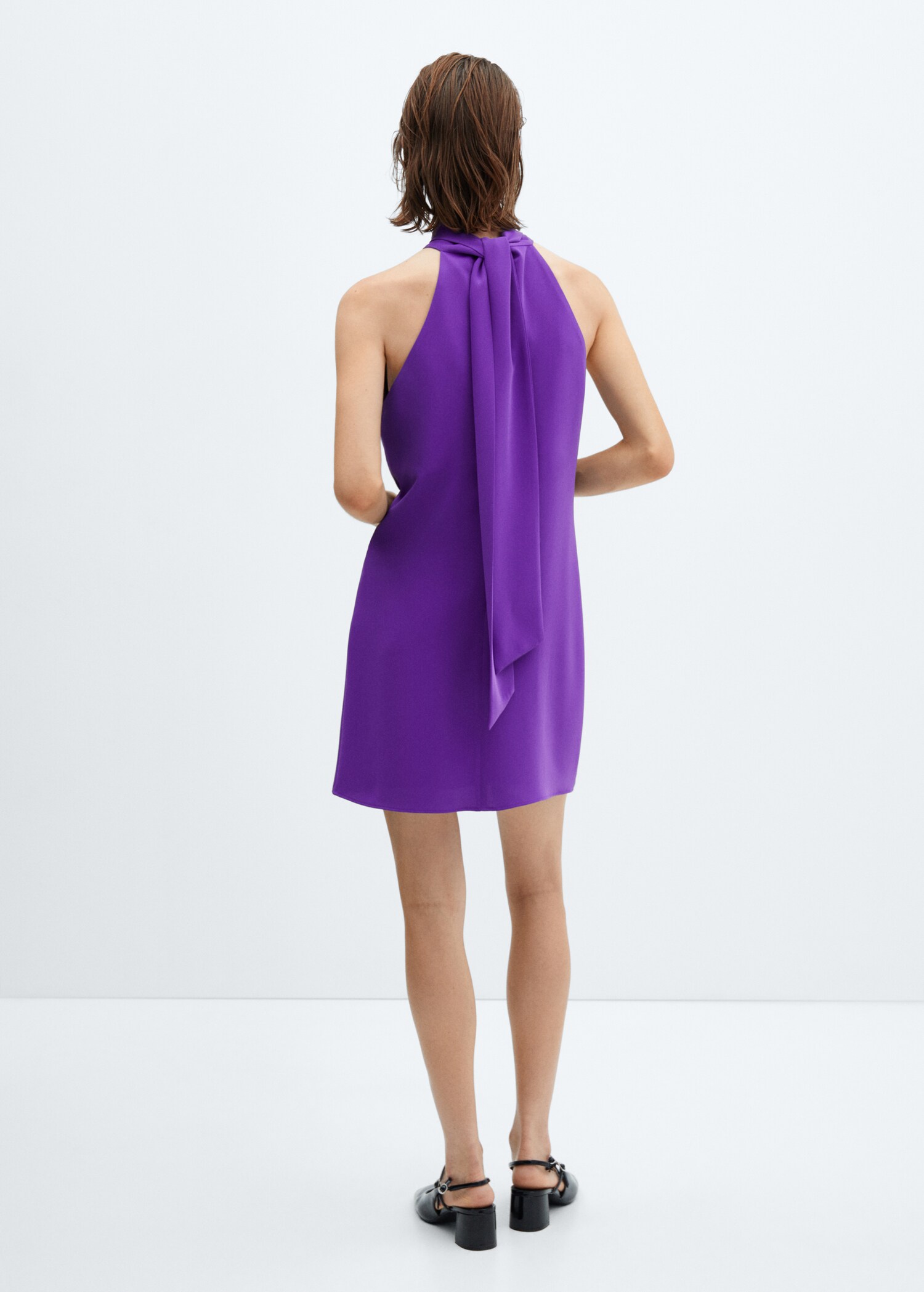 Halter-neck dress with bow - Reverse of the article