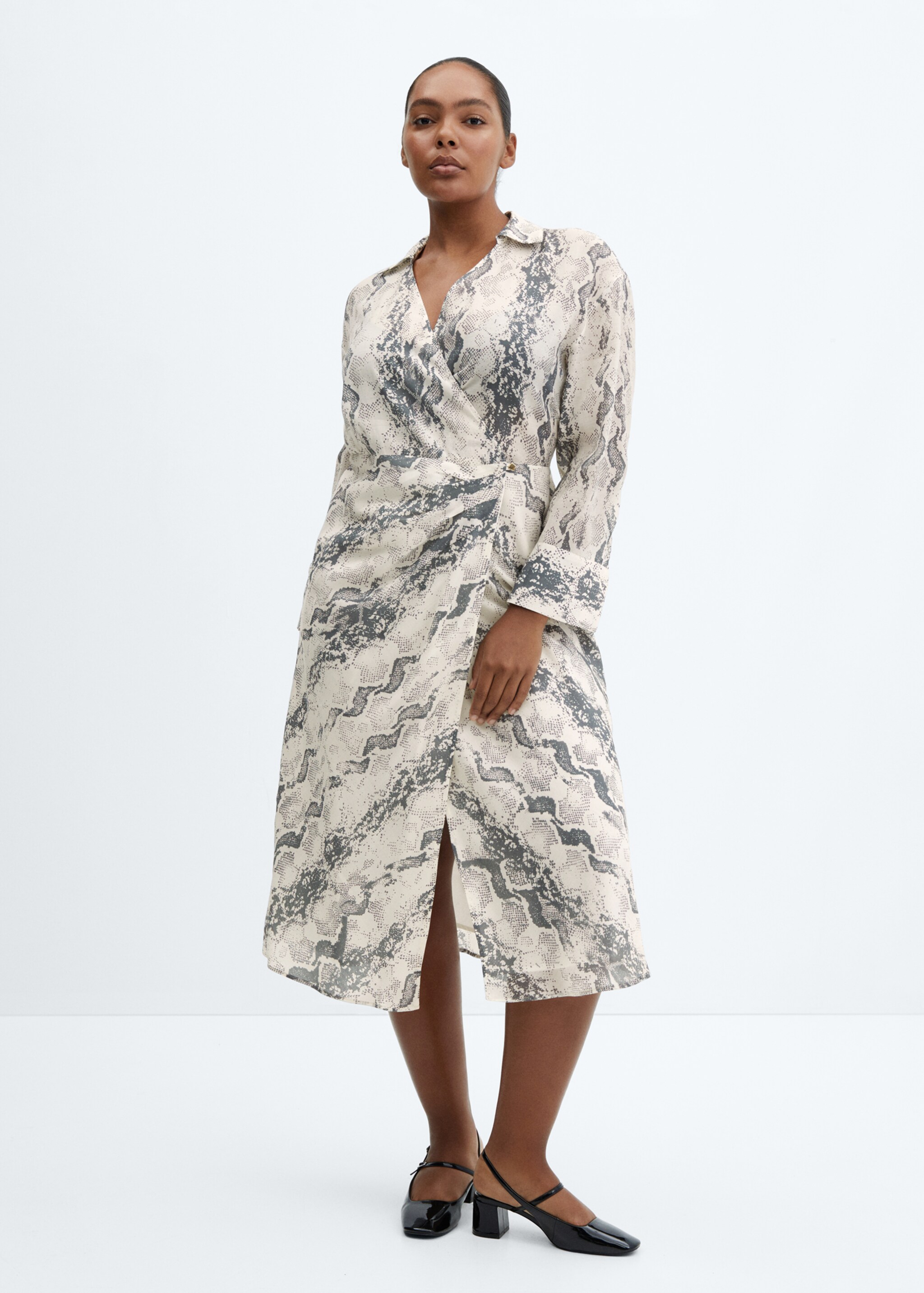 Lyocell-Kleid mit Schlangenprägung - Detail des Artikels 3