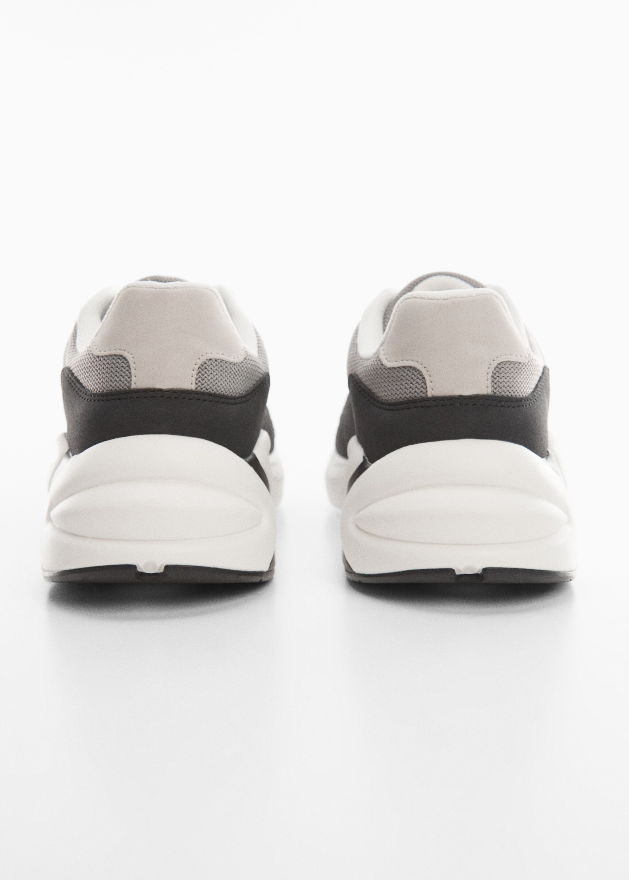Scarpe sportive con motivi combinati - Dettaglio dell'articolo 1