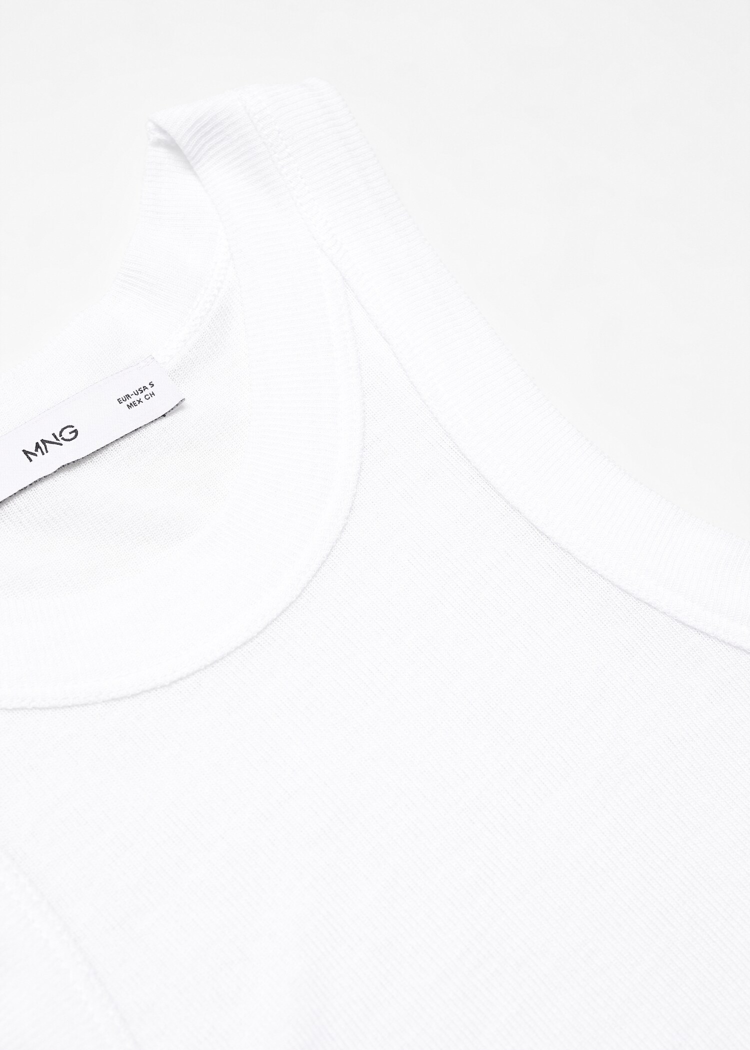 Halter neck top - Details of the article 8