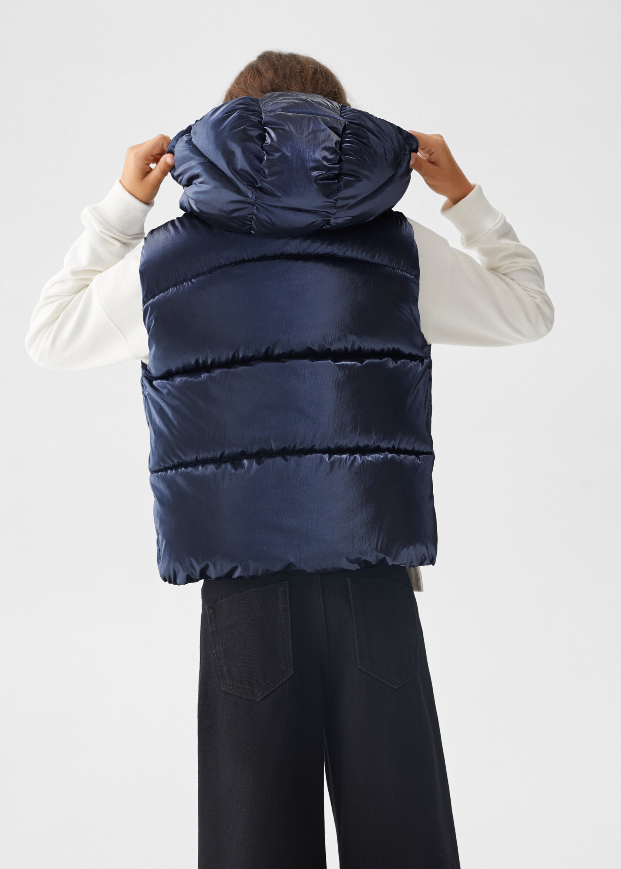 Gilet matelassé à capuche - Verso de l’article