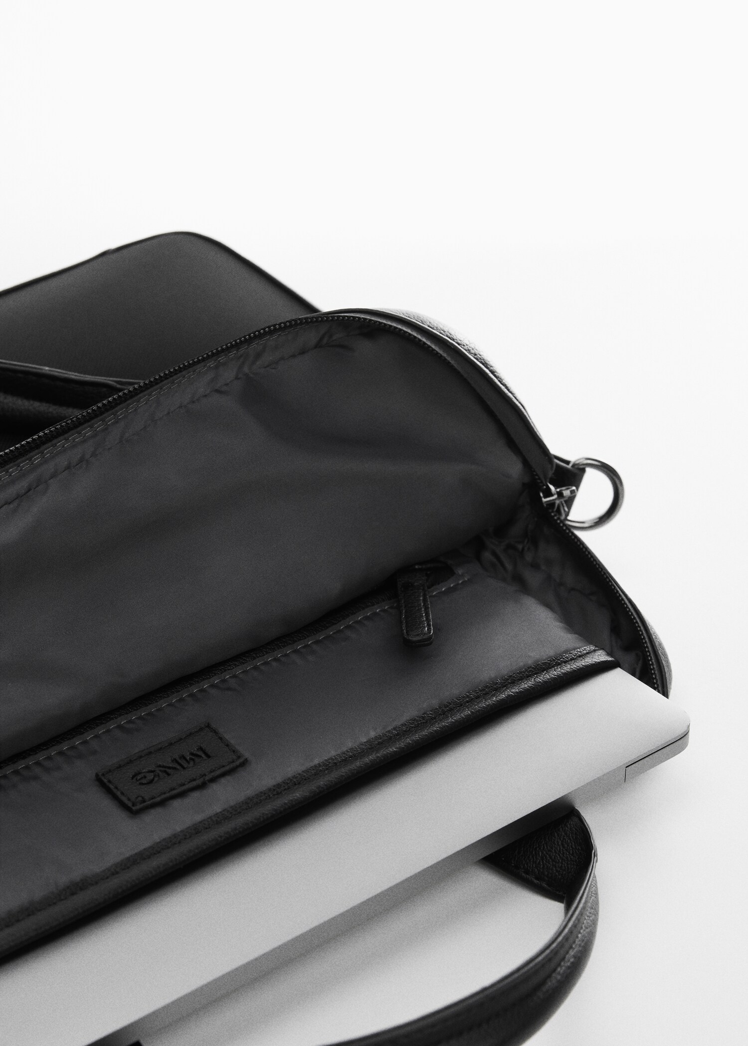 Leather-effect briefcase - Details of the article 1