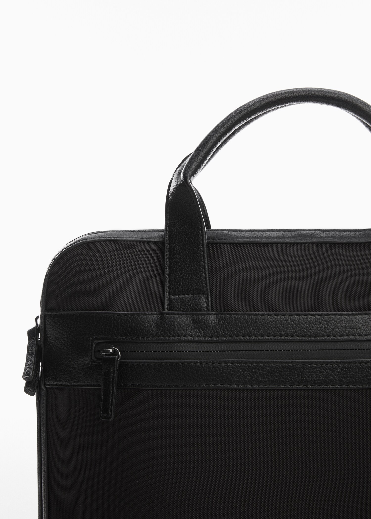Leather-effect briefcase - Details of the article 2