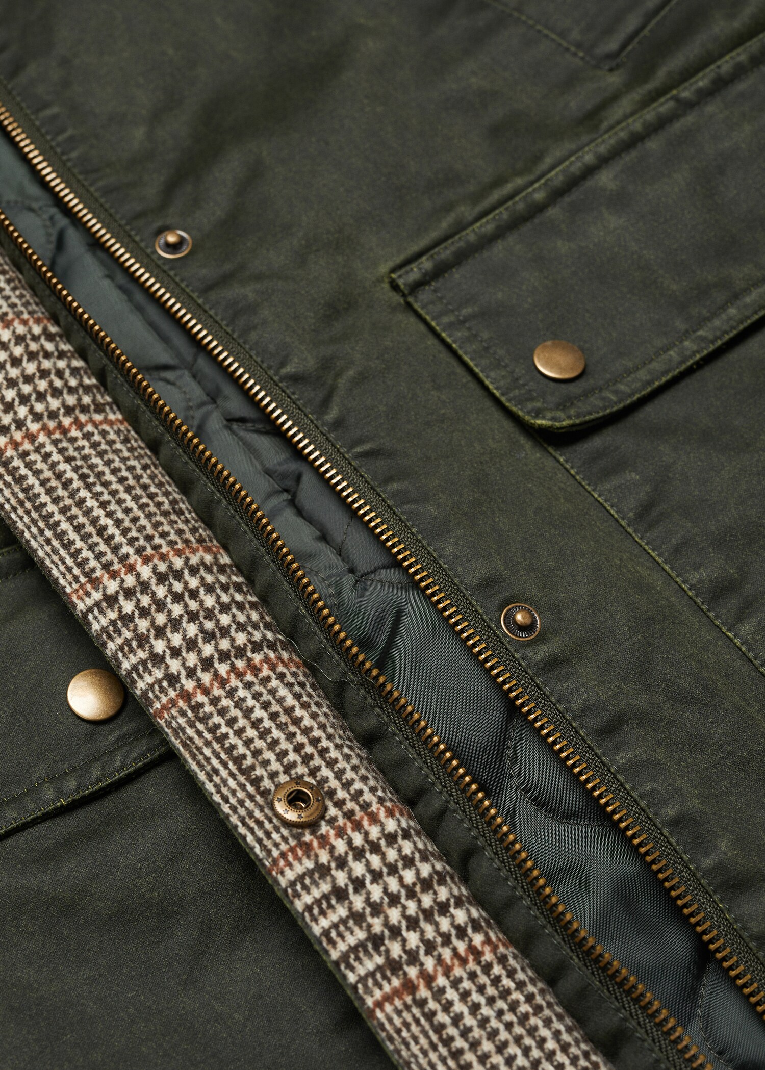 Classic trench coat - Details of the article 8