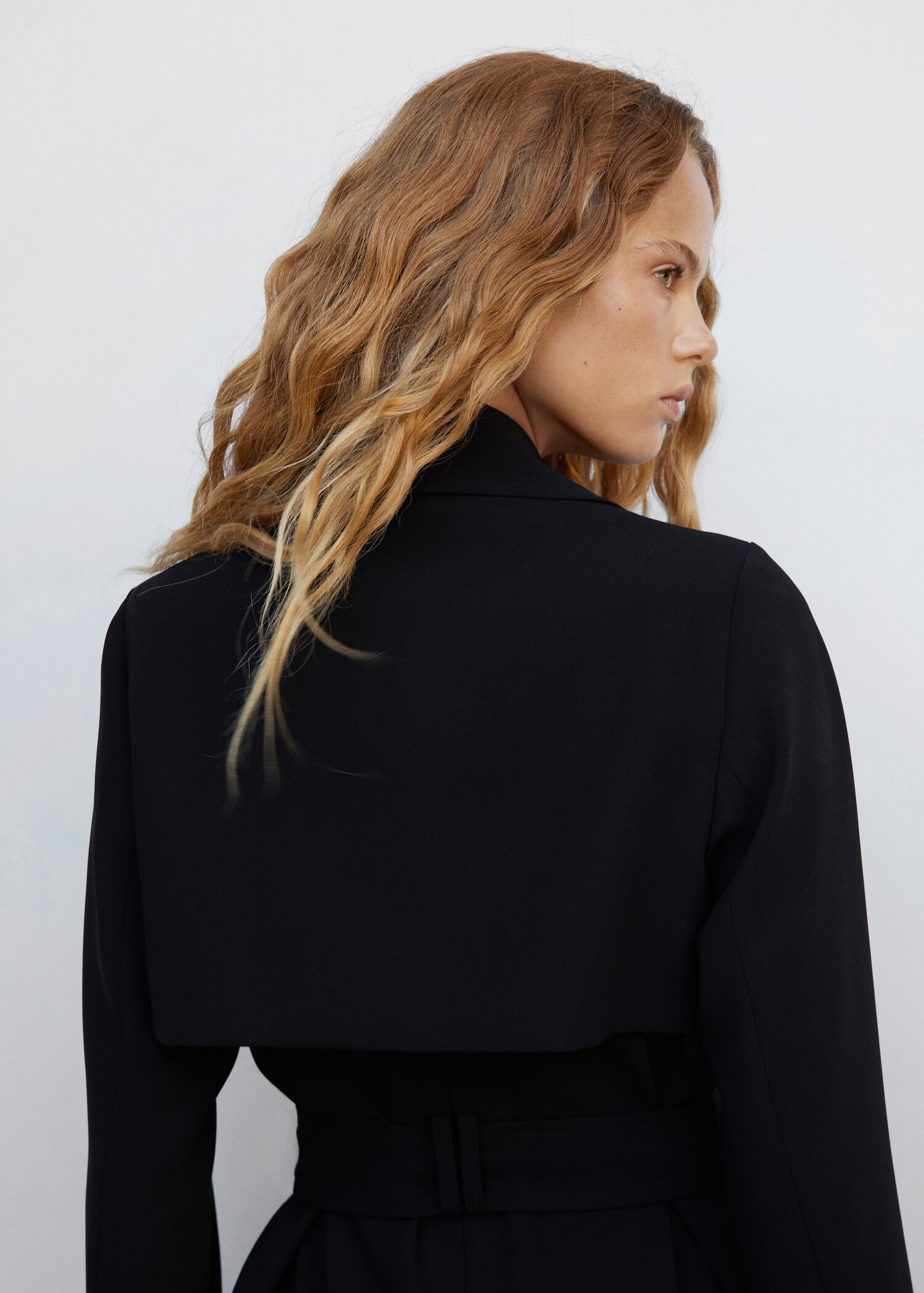 Oversized-Trenchcoat mit Schleife - Detail des Artikels 6