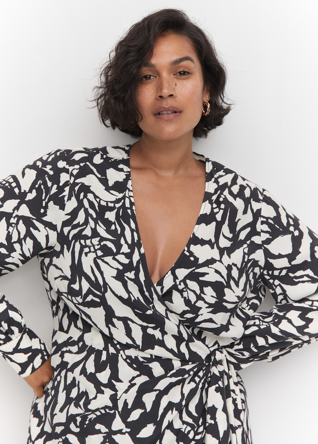Print wrap dress - Women | MANGO OUTLET USA