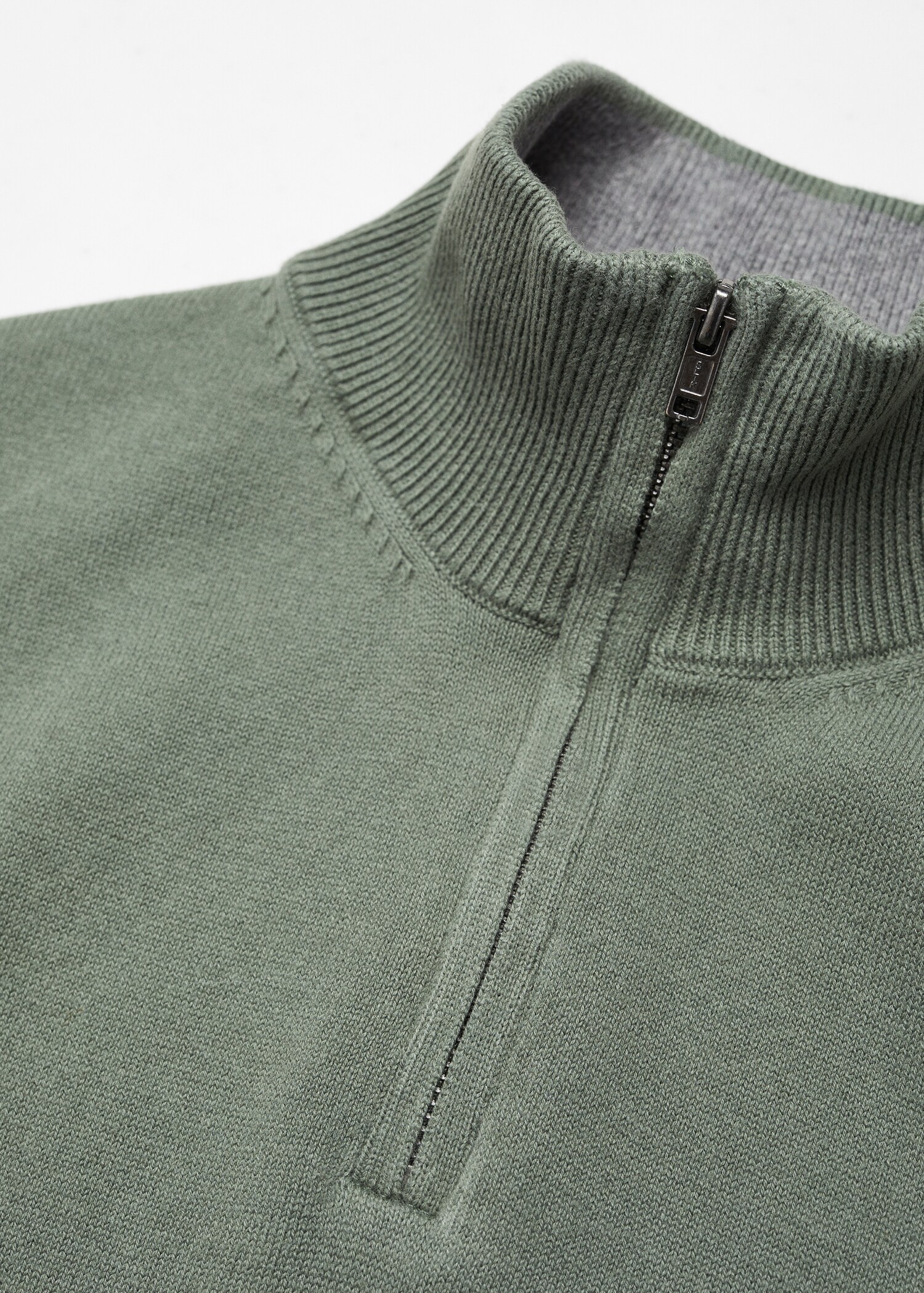 Zip neck jumper - Details of the article 8