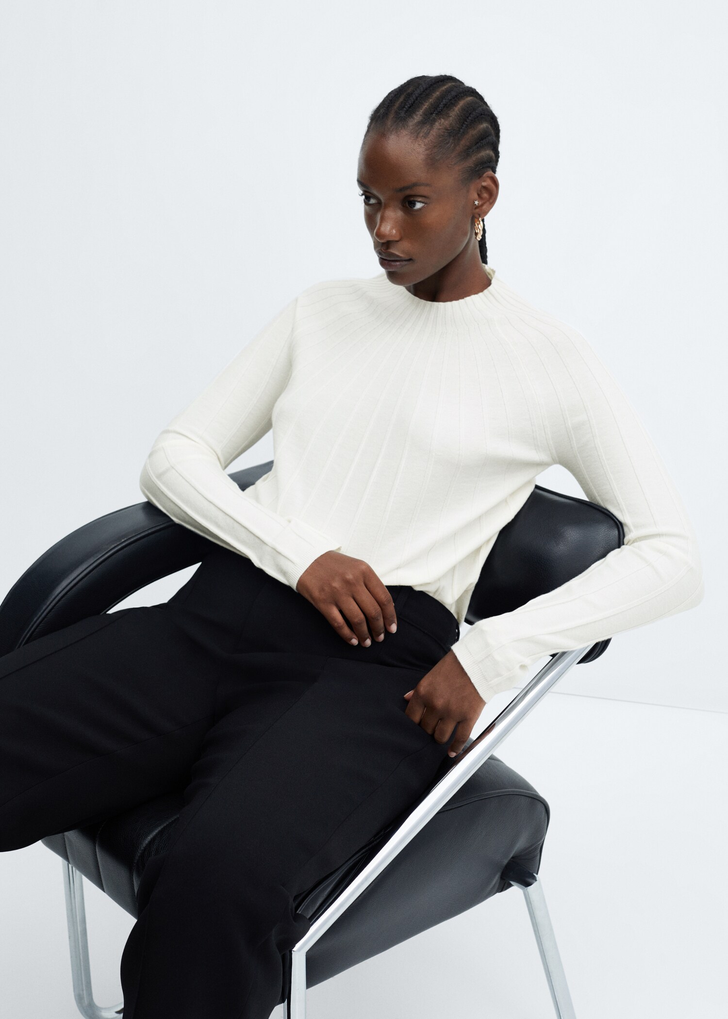 Ribbed sweater with perkins neck - Details of the article 4