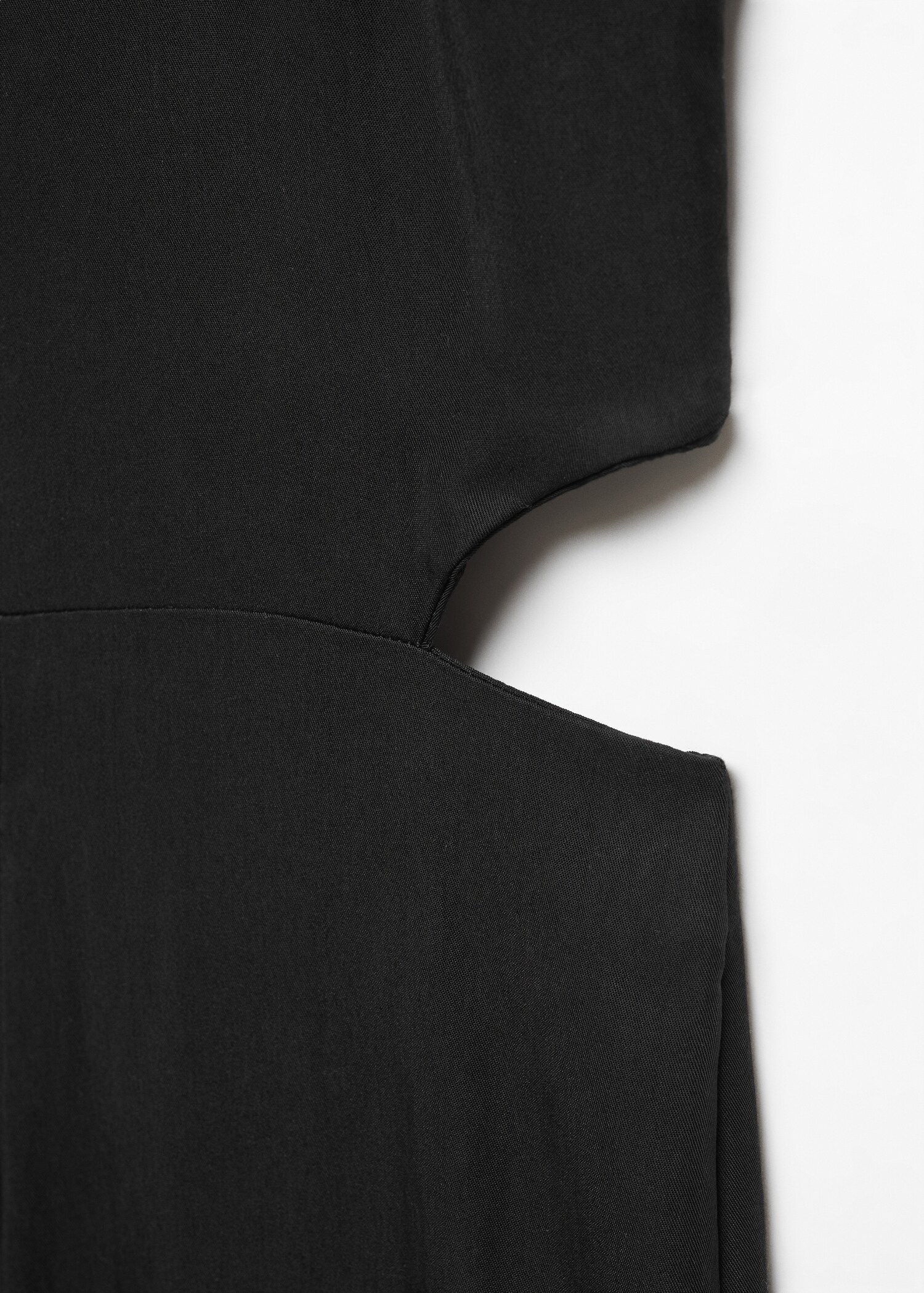 Long jumpsuit with cut-out - Details of the article 8